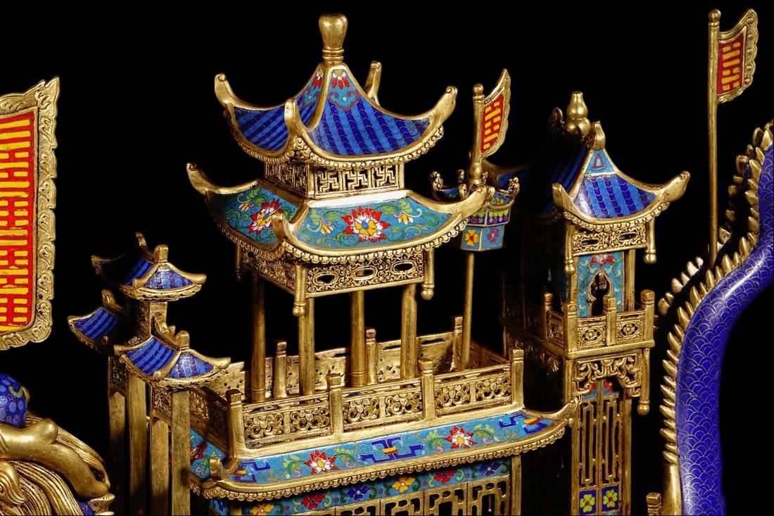 An Exquisite Cloisonne Lotus Pattern Ornament - 3