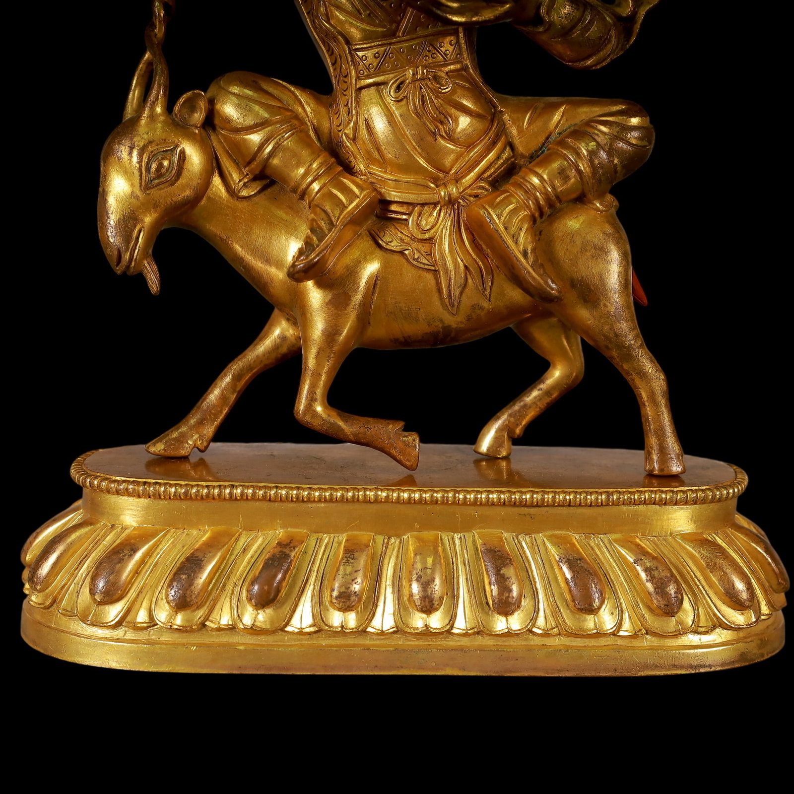 An Exquisite Gilt Bronze Buddha statue - 3