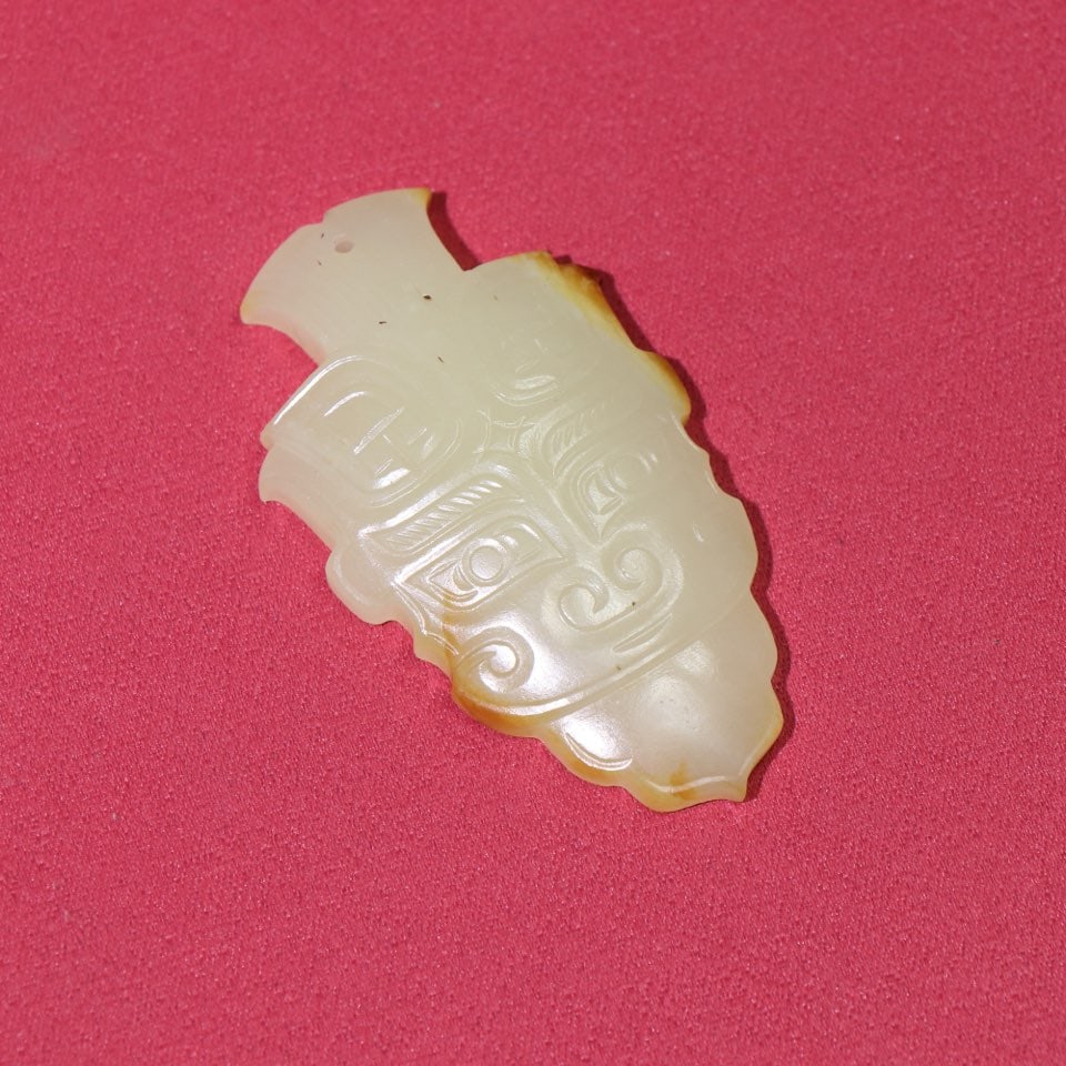 An Exquisite White Jade Human face Pattern Ornament - 8