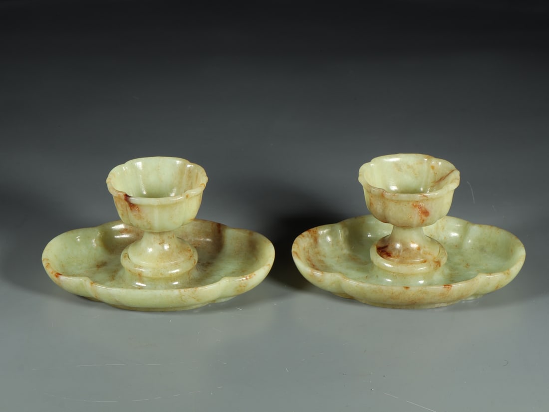 A Set of Fine White Jade Cup: A Set of Fine White Jade Cup Qing Dynasty, China Size:5.5inx3.8inx2in Weight:658g白玉杯盏一套 中国清代 Size:13.9cmx9.6cmx5.2cm Weight:658g