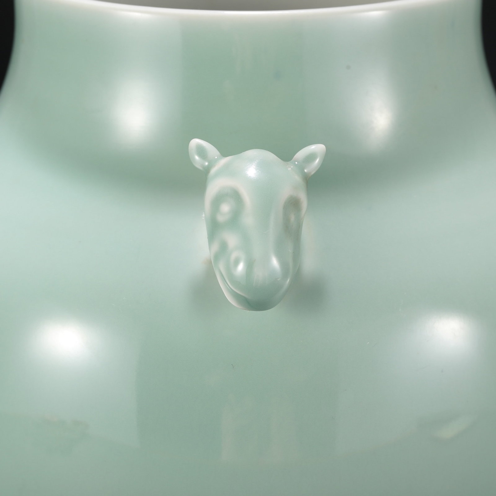 An Exquisite Celadon Glazed Beast-Ears Jar - 9