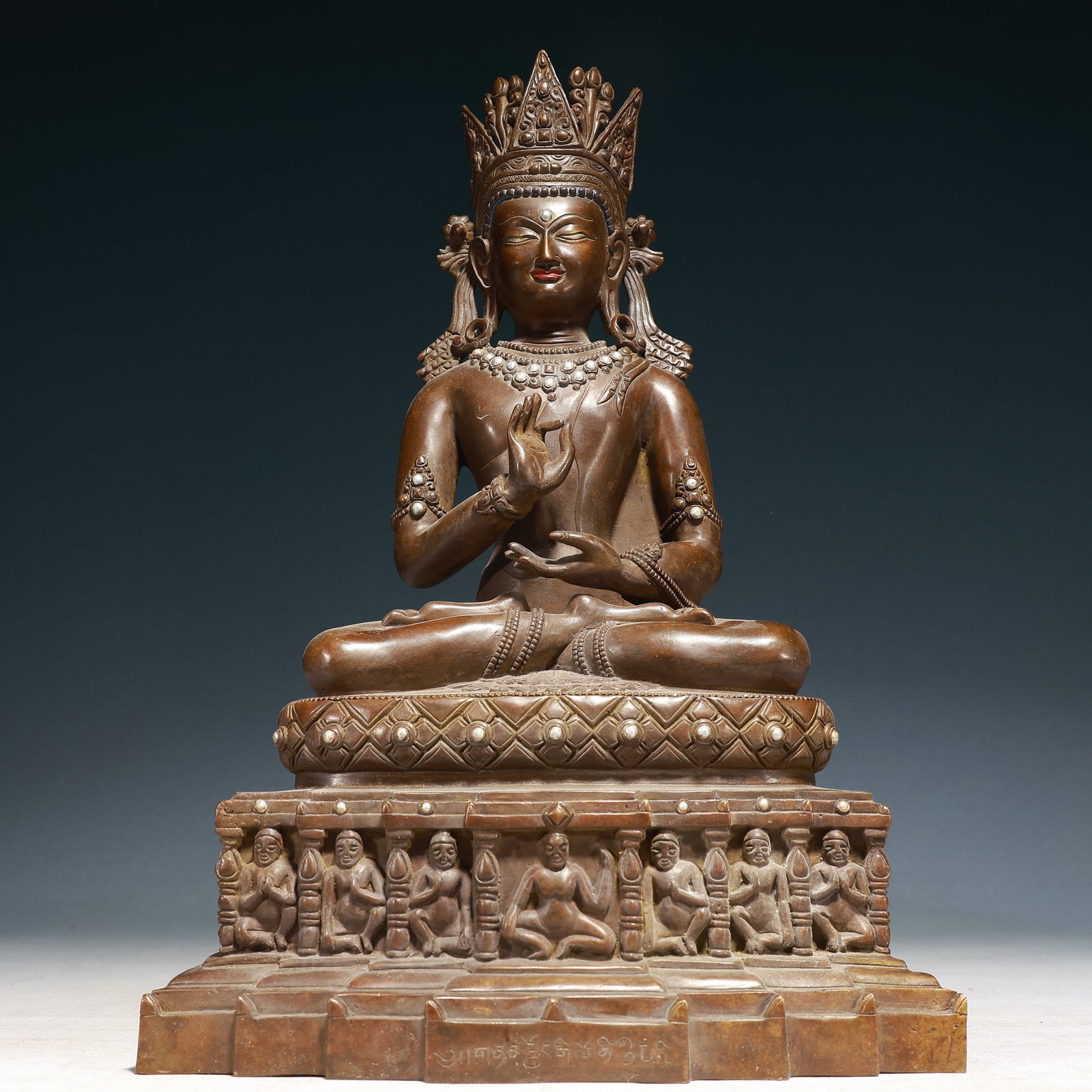 A Solemn Bronze Inlaid Silver Statue of Sakyamuni: A Solemn Bronze Inlaid Silver Statue of Sakyamuni,Qing Dynasty,China,Size:10.2inx6.3inx15.4in,Weight:6400g 铜嵌银释迦摩尼像,中国清