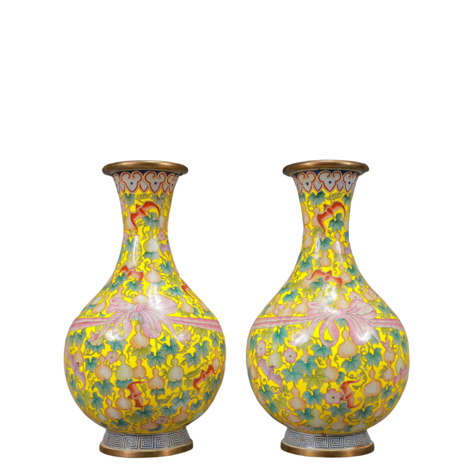 A Pair of Exquisite Painted Enamel Bats and Gourd Pattern Vases: A Pair of Exquisite Painted Enamel Bats and Gourd Pattern Vases,Qing Dynasty, China,Qianlong Four-character Mark,Size:5.5inx10.2in,Total Weight:1850g 一对画珐琅福&#