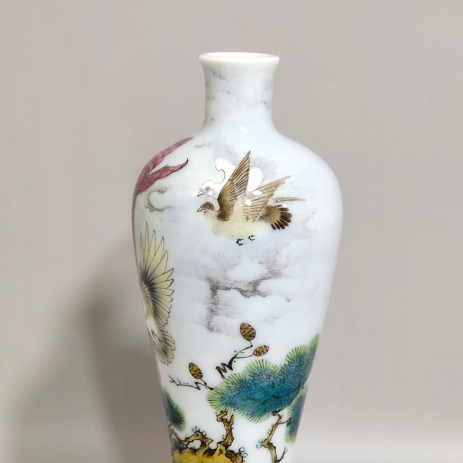 An Exquisite Famille-Rose Pine and Eagle Pattern Vase - 4