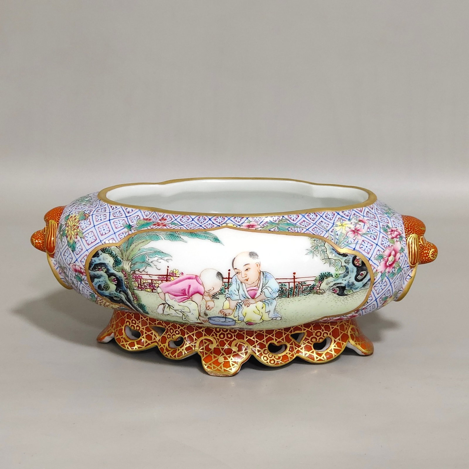 An Exquisite Famille-Rose Painted Gold Flower and Figure Pattern Beast-Ears Water Pot: An Exquisite Famille-Rose Painted Gold Flower and Figure Pattern Beast-Ears Water Pot,Qing Dynasty,China,Qianlong Six-character Mark,Size:2inx5.2in 粉彩描金花卉