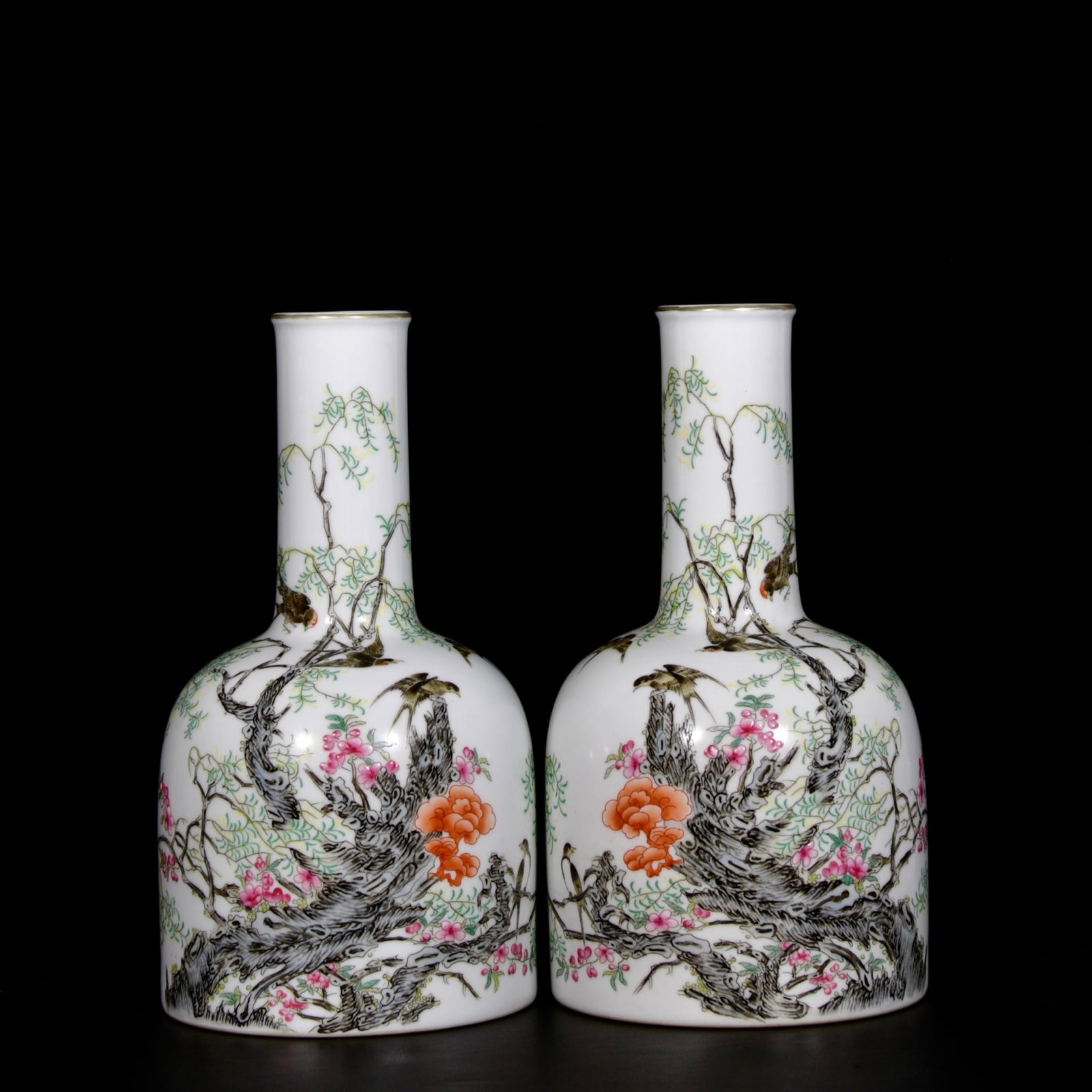 A Pair of Exquisite Enamel Painted Gold Flower and Bird Pattern Vases,With Poem: A Pair of Exquisite Enamel Painted Gold Flower and Bird Pattern Vases,With Poem,Qing Dynasty,China,Yongzheng Four-character Mark,Size:9.4inx5.3in 一对珐琅彩描ດ