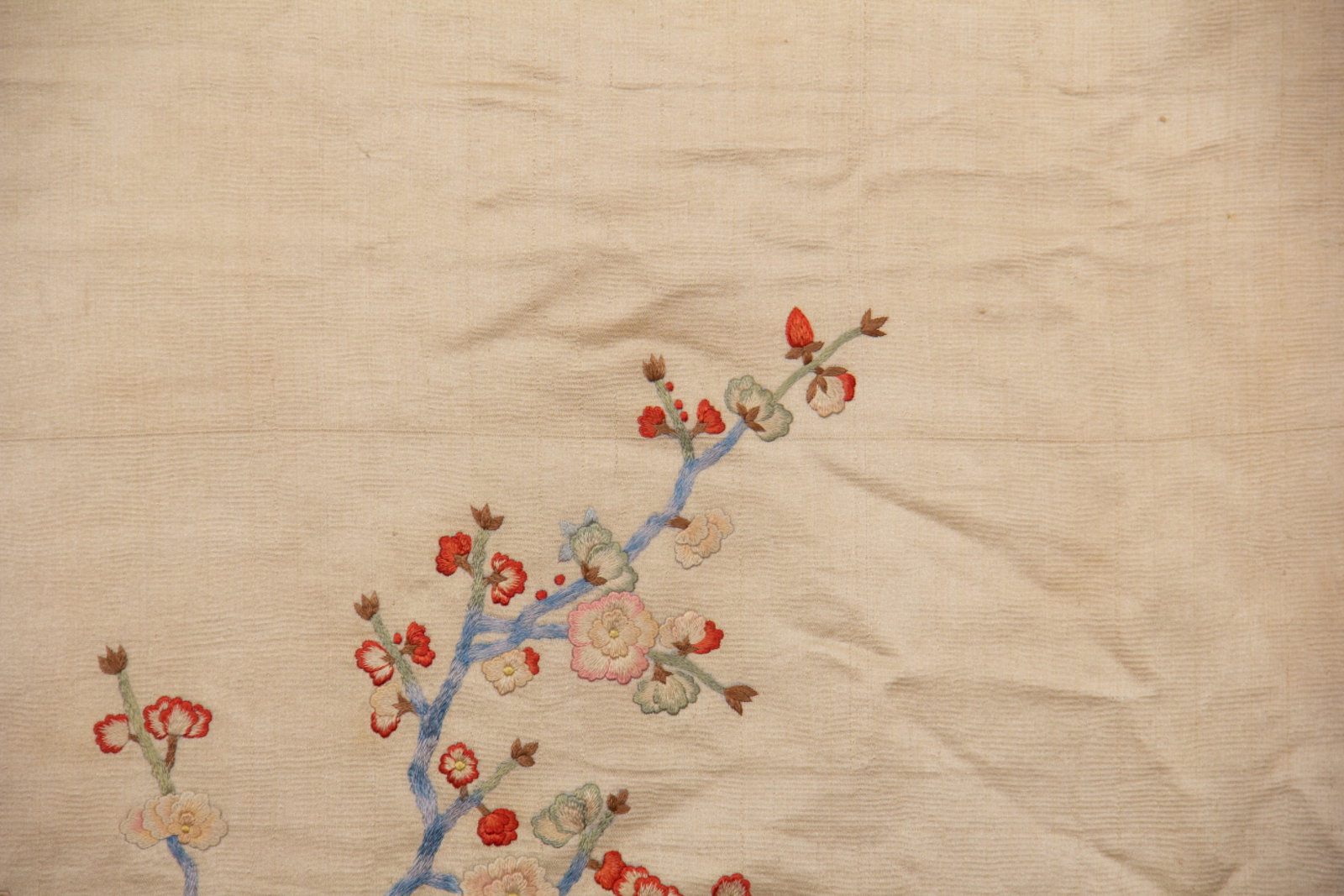 An Exquisite Embroidery Flower Pattern - 9