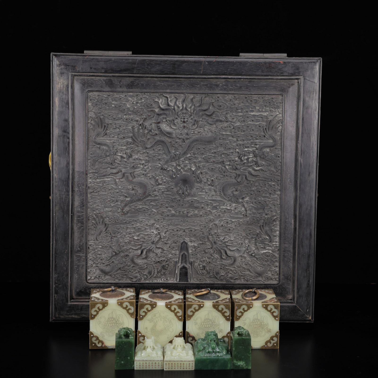 A Set of Exquisite Jasper Auspicious Beast Pattern Seals: A Set of Exquisite Jasper Auspicious Beast Pattern Seals,Qing Dynasty, China,With Mark,Size:(Auspicious Beast)3inx3in,(Seal)2.4inx2.3inx1.6in,Weight:g 一套碧玉瑞兽&