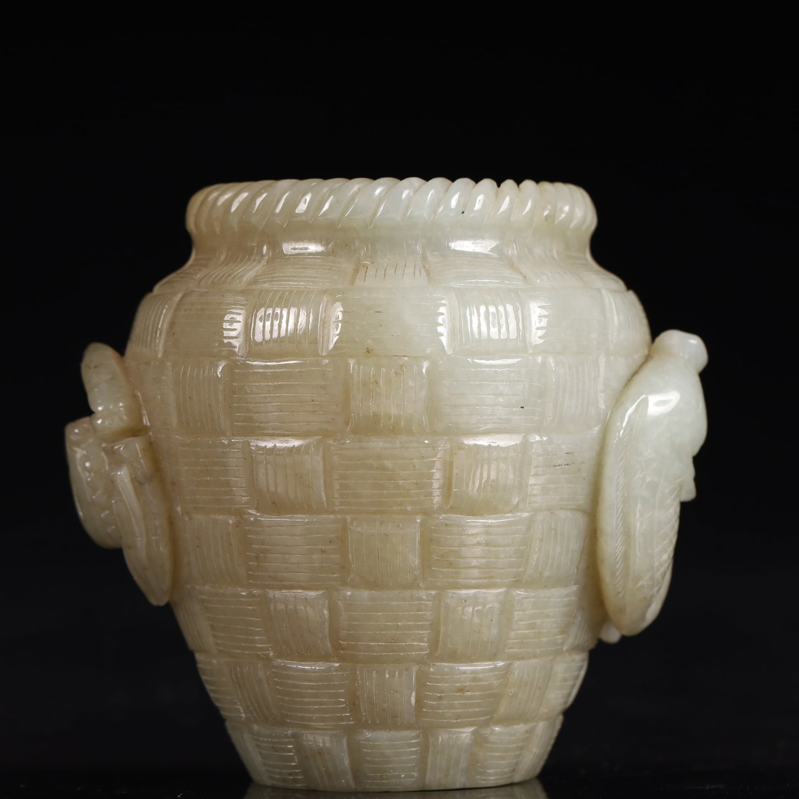 An Exquisite White Jade Crab and Fish Pattern Vase: An Exquisite White Jade Crab and Fish Pattern Vase,Qing Dynasty, China,Size:3inx2.6inx3in,Weight:200g 白玉螃蟹鱼纹瓶,中国清代
