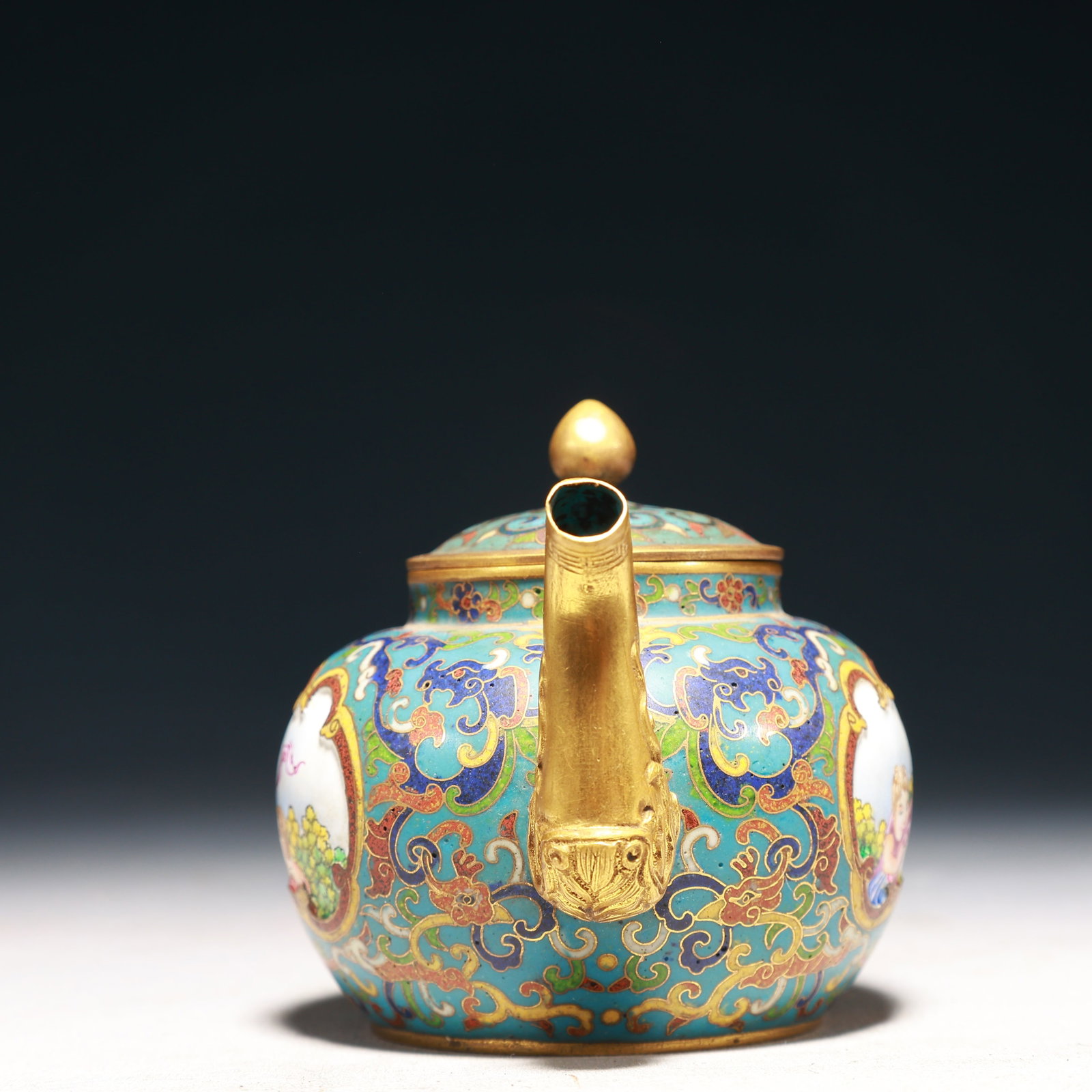 An Exquisite Cloisonne Figure Pattern Teapot - 3
