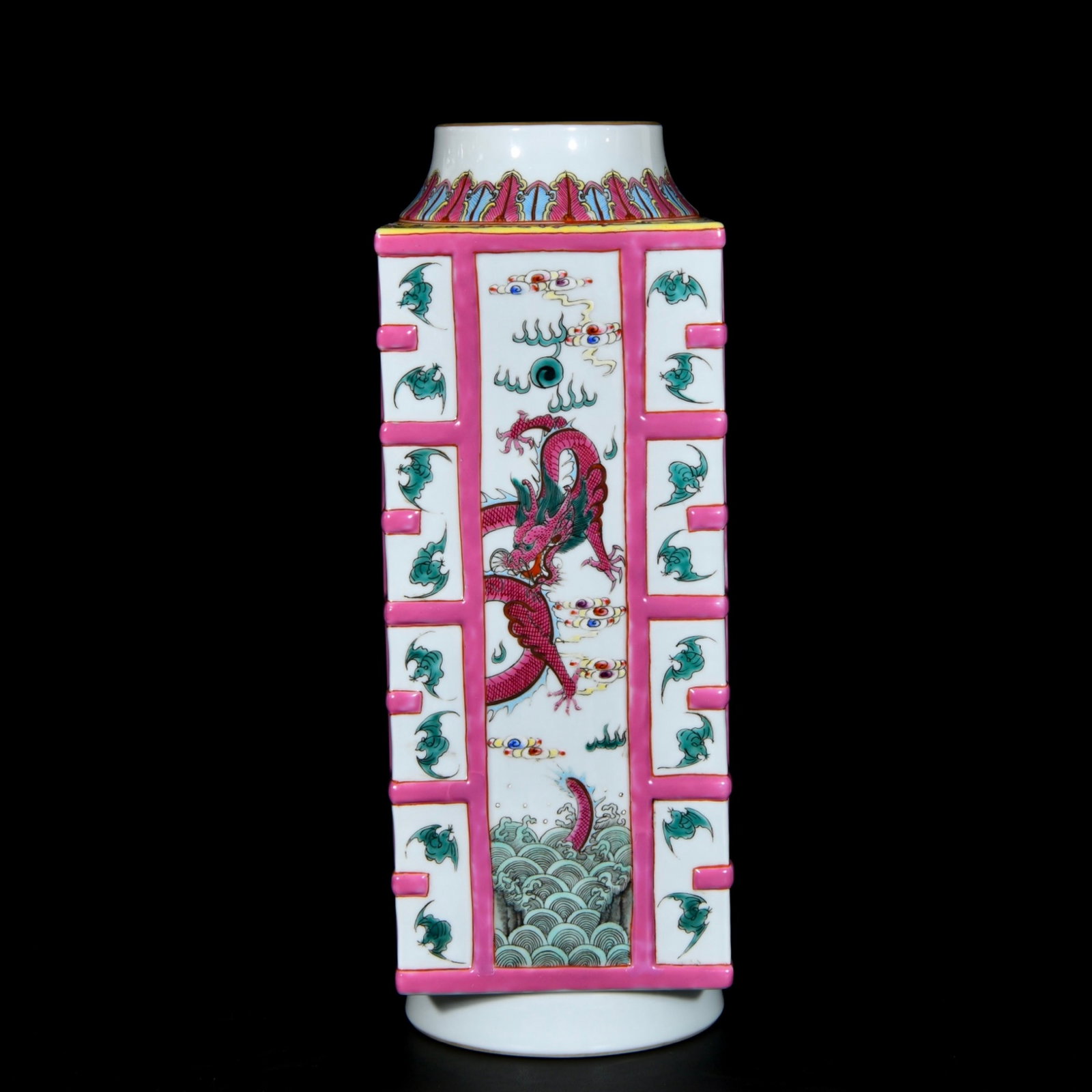A Rare Enamel Bats and Dragon Pattern Vase - 4