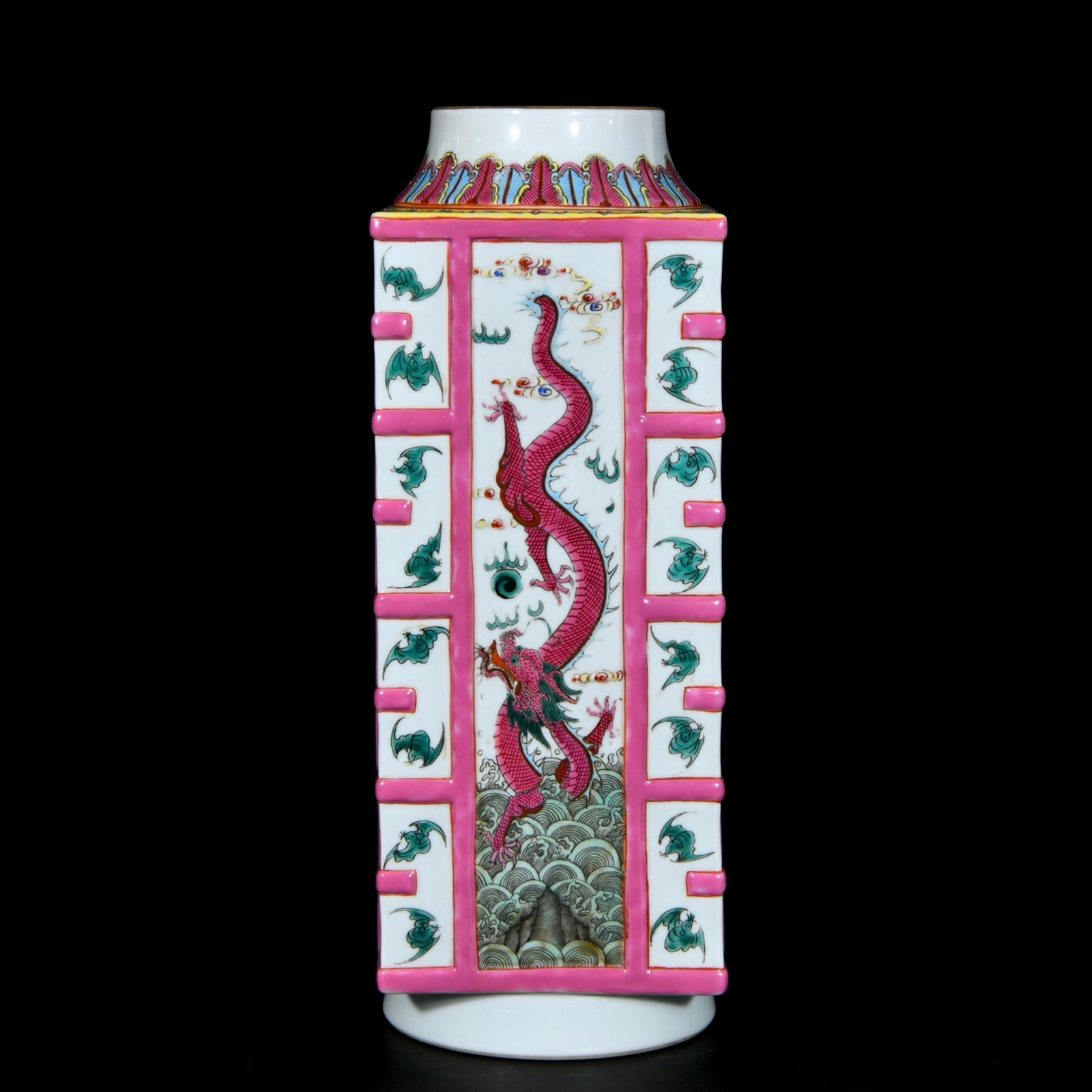 A Rare Enamel Bats and Dragon Pattern Vase - 5