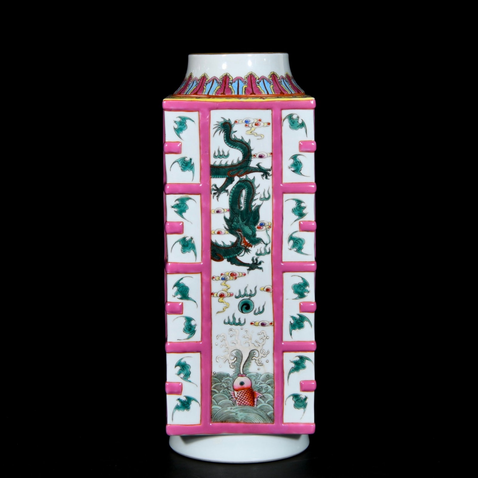 A Rare Enamel Bats and Dragon Pattern Vase - 7