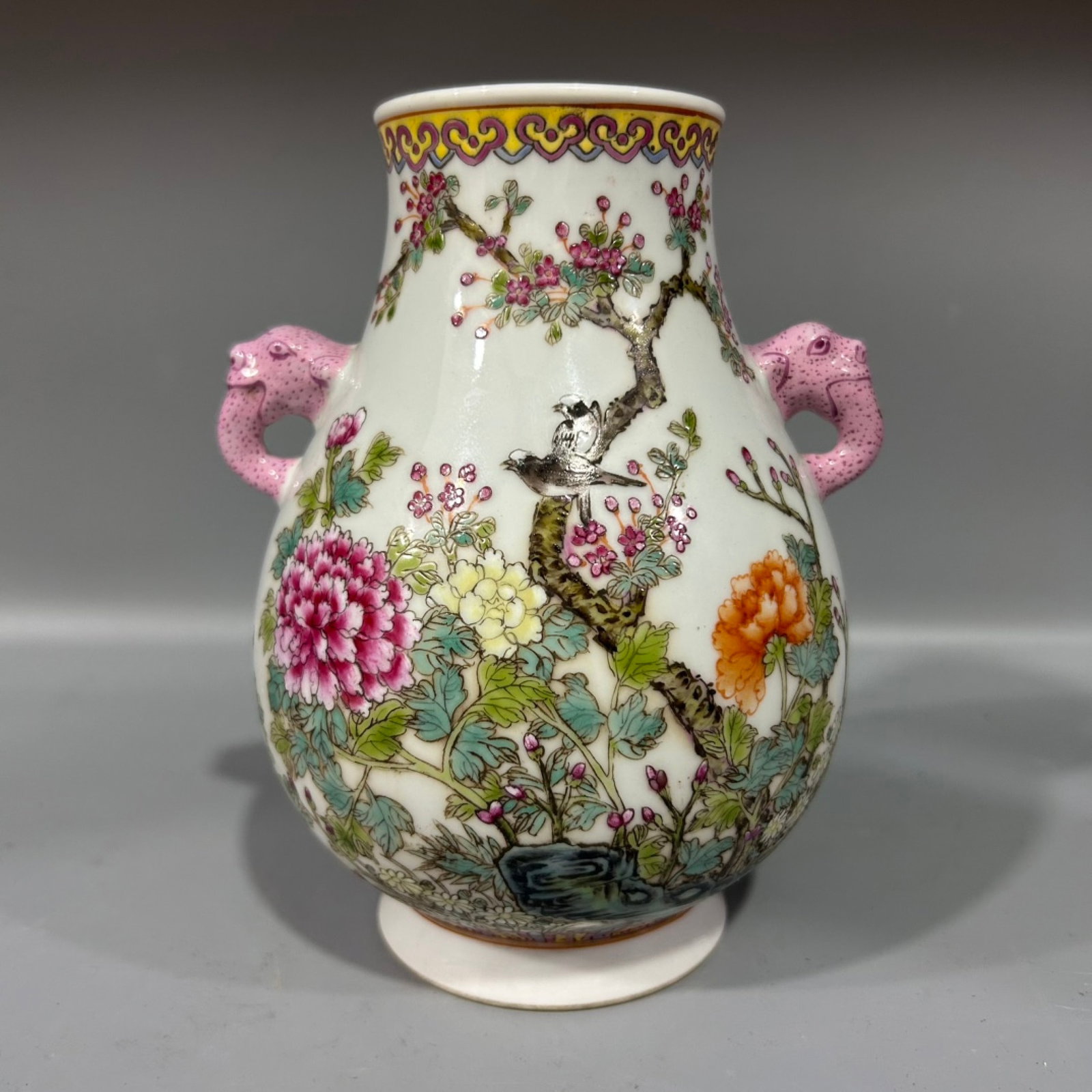 An Exquisite Famille-Rose Flower and Bird Pattern Beast-Ears Vase: An Exquisite Famille-Rose Flower and Bird Pattern Beast-Ears Vase,Qing Dynasty,China,Qianlong Six-character Mark,Size:4.3inx7.1in 粉彩花鸟纹兽耳瓶,È