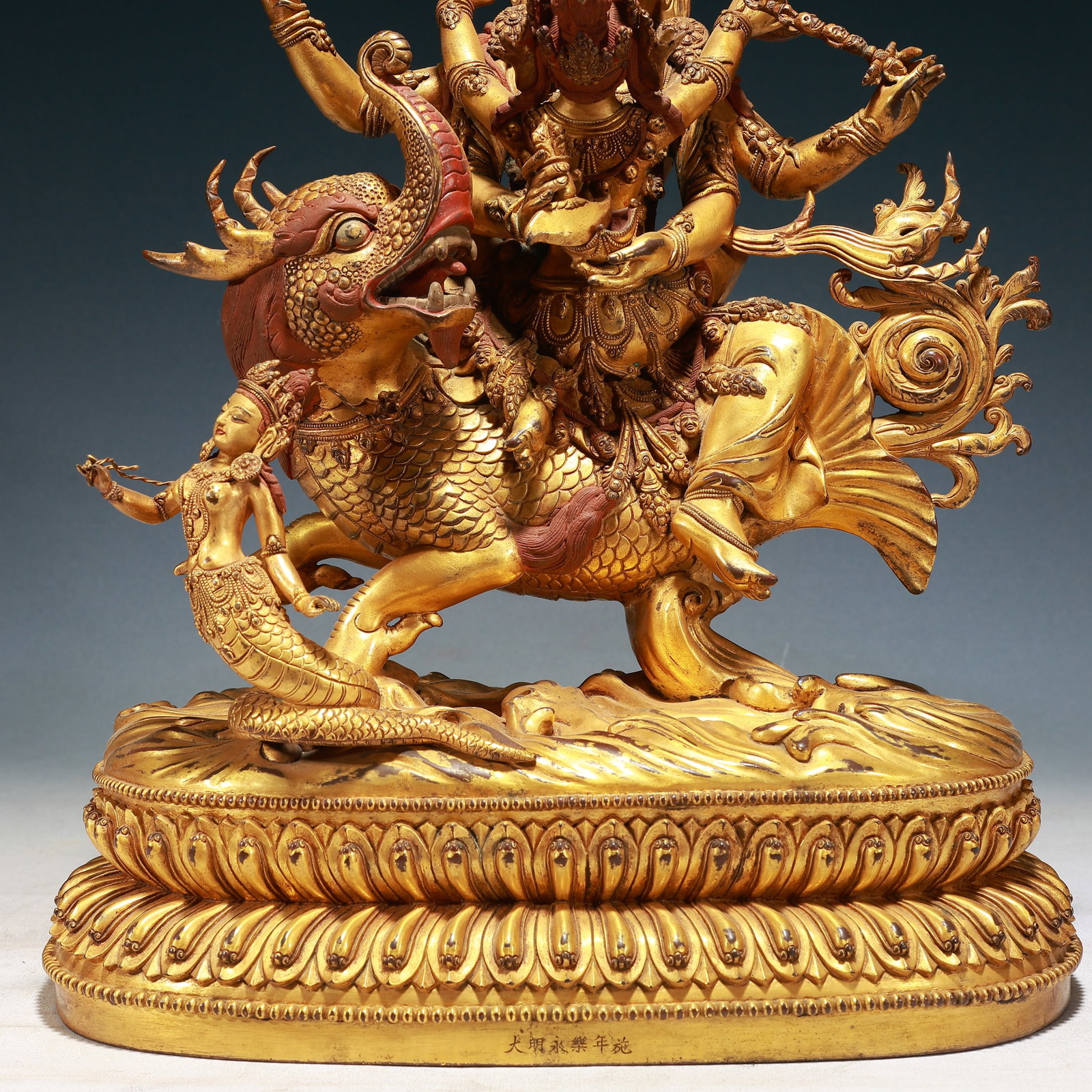 A Solemn Gilt Bronze Statue of Vajra Rides the Dragon - 3