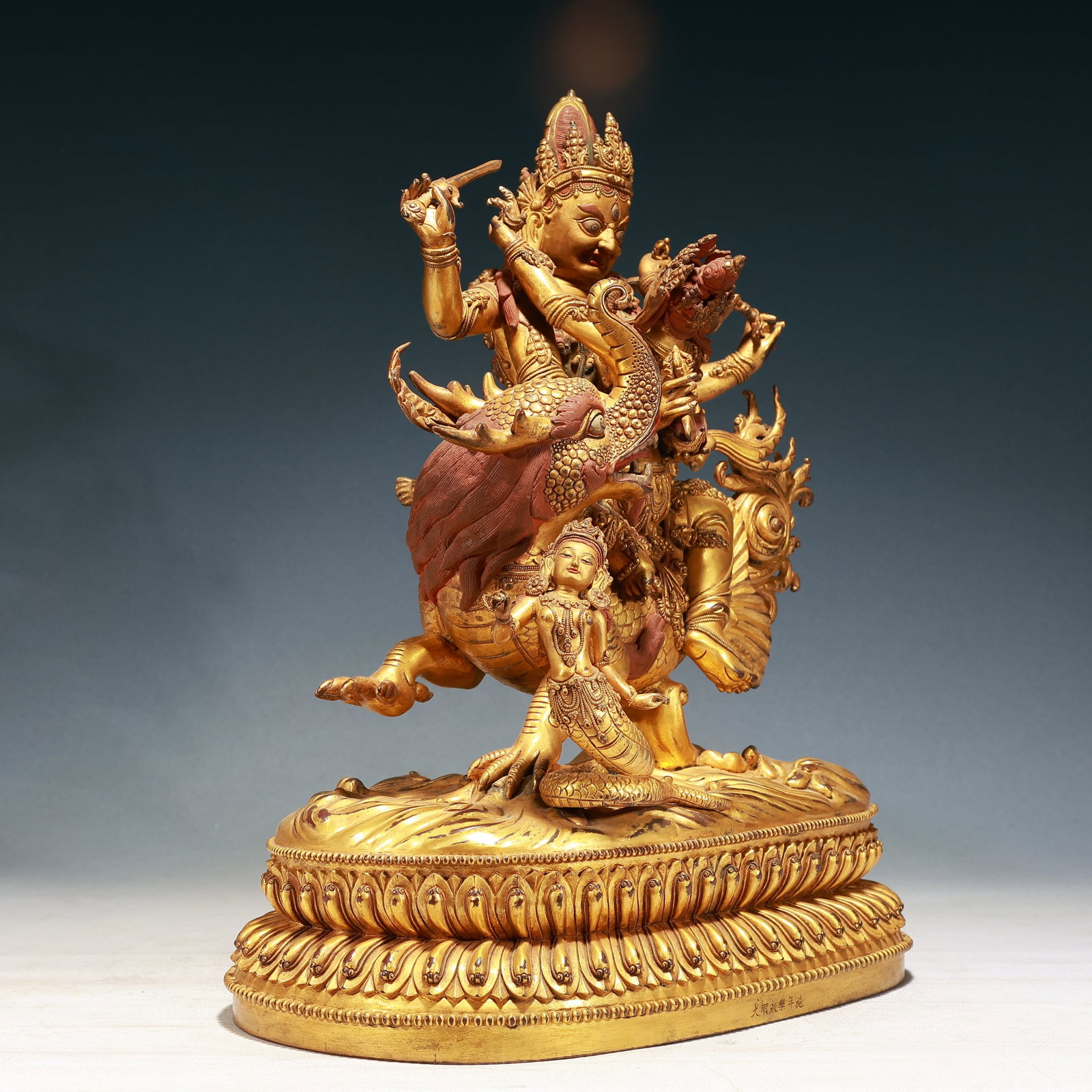 A Solemn Gilt Bronze Statue of Vajra Rides the Dragon - 7