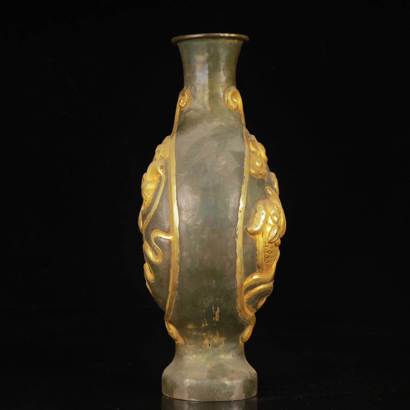 An Exquisite Gilt Silver Fish Pattern Vase - 5