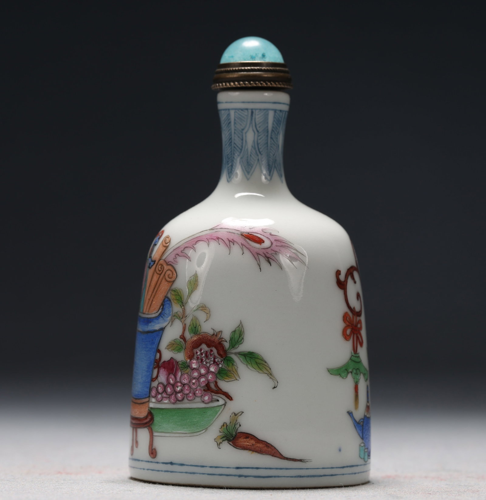 A Fine Enamel Flower Pattern Porcelain Snuff Bottle - 2