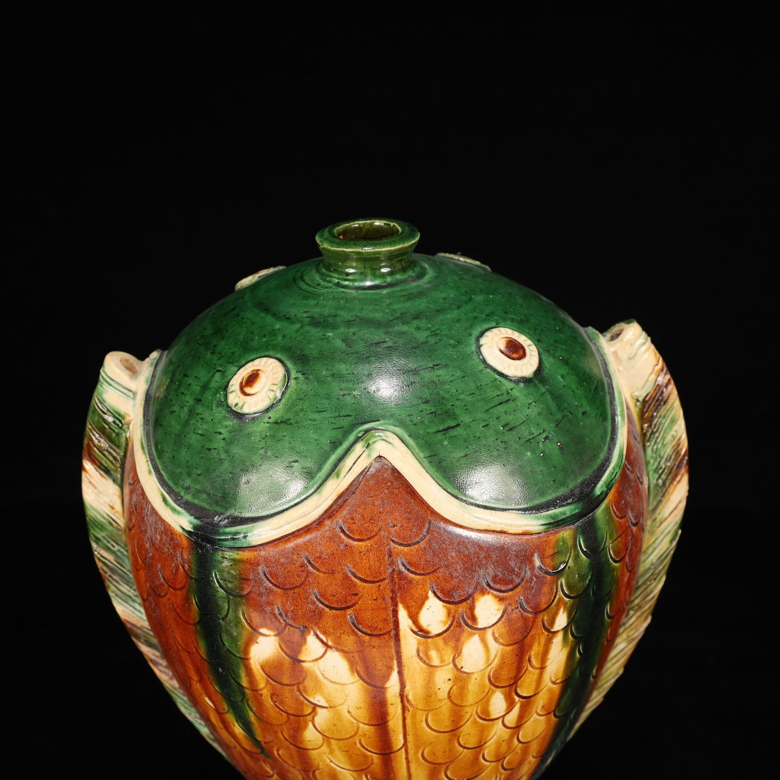 A Rare Tang Tri-Color Glazed Pottery Fish-Shaped Vase - 2