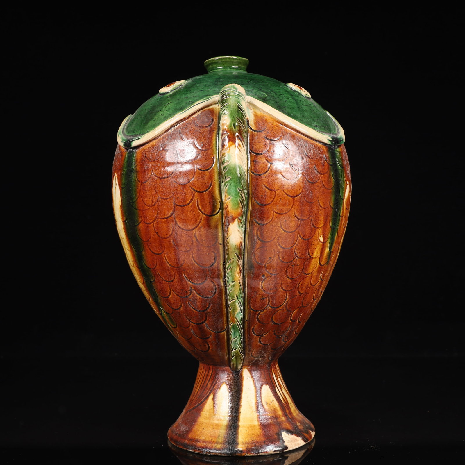 A Rare Tang Tri-Color Glazed Pottery Fish-Shaped Vase - 5