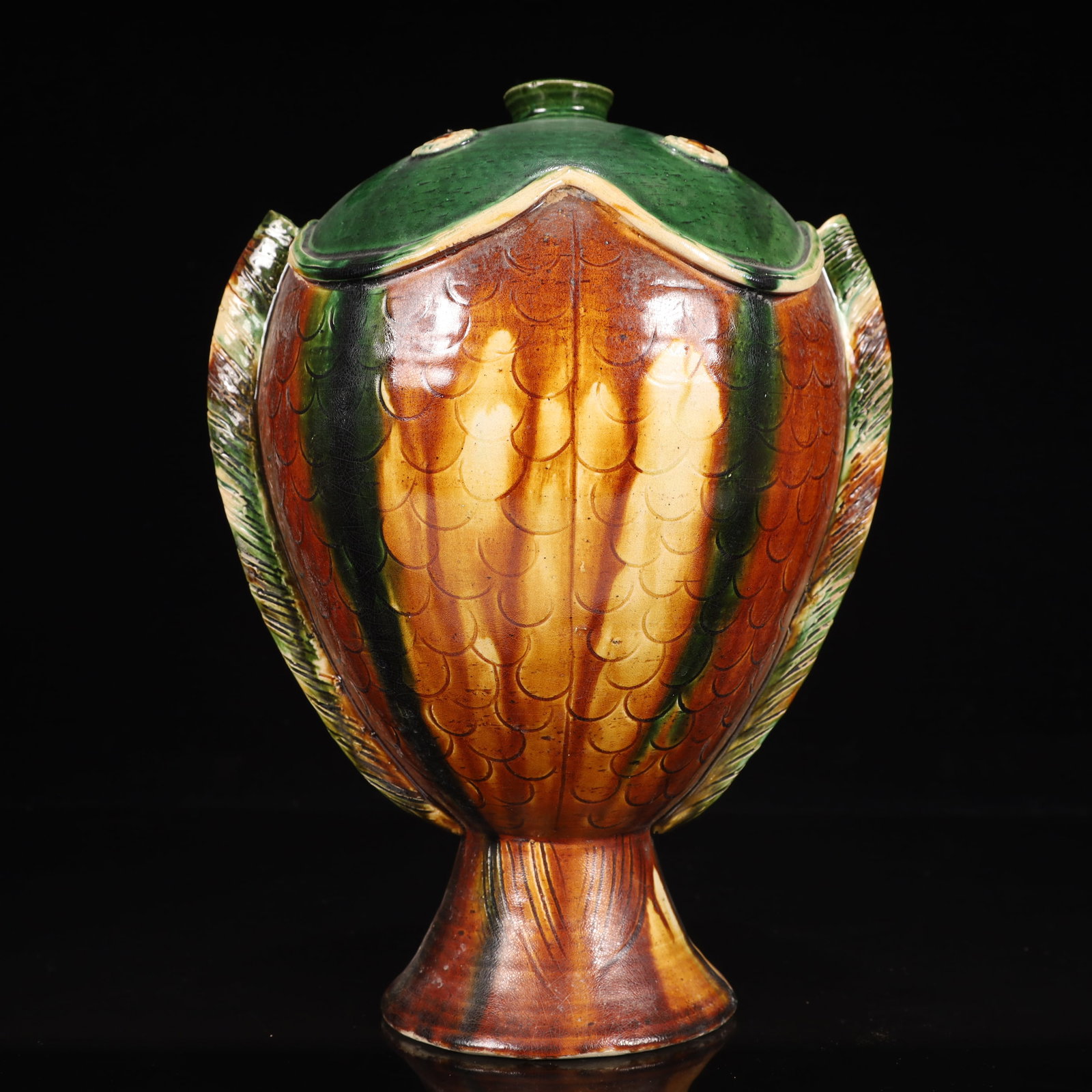 A Rare Tang Tri-Color Glazed Pottery Fish-Shaped Vase - 7