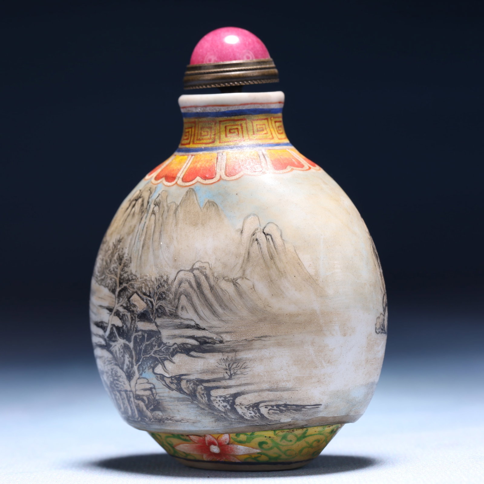 An Exquisite Glass Landscape Pattern Snuff Bottle - 2