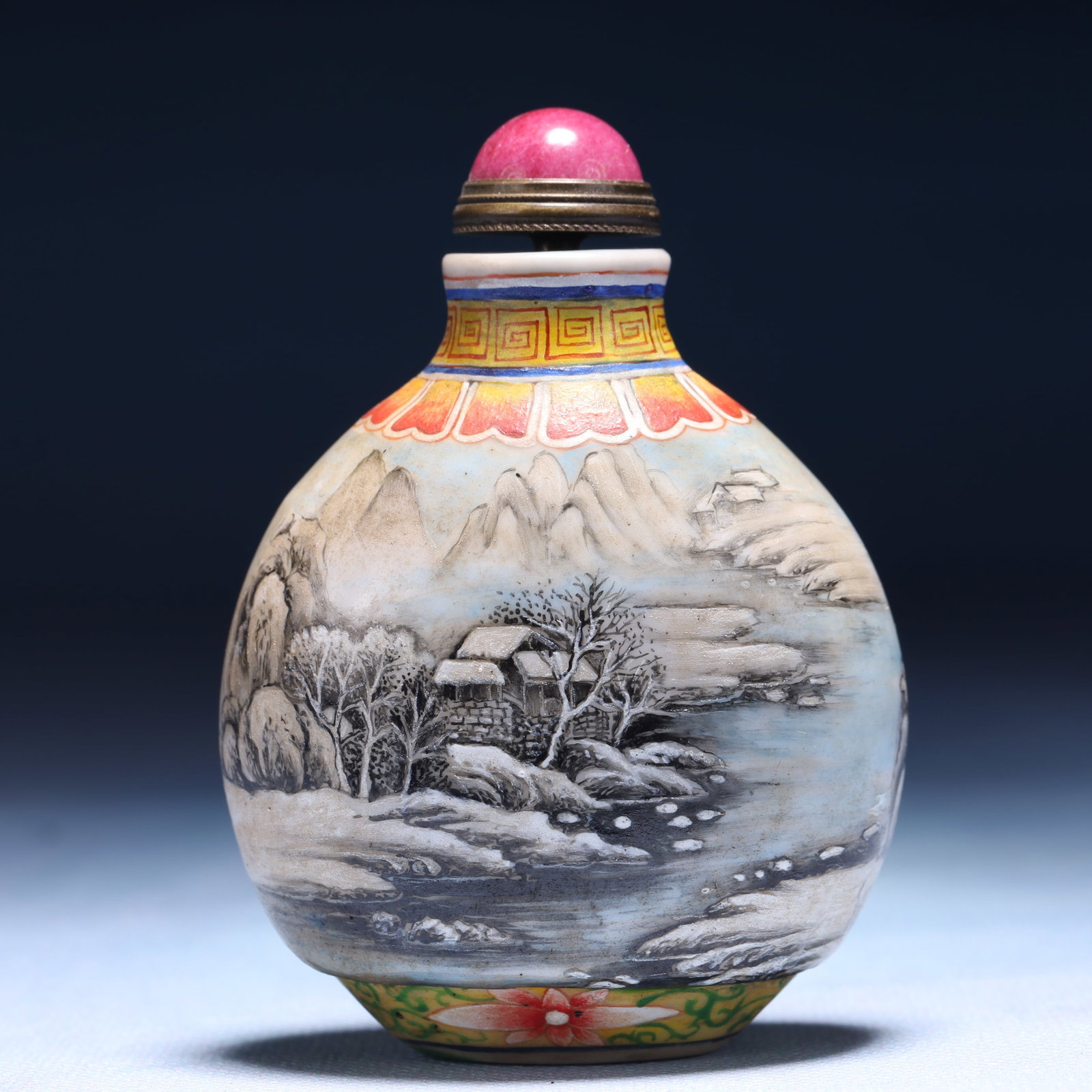 An Exquisite Glass Landscape Pattern Snuff Bottle - 5