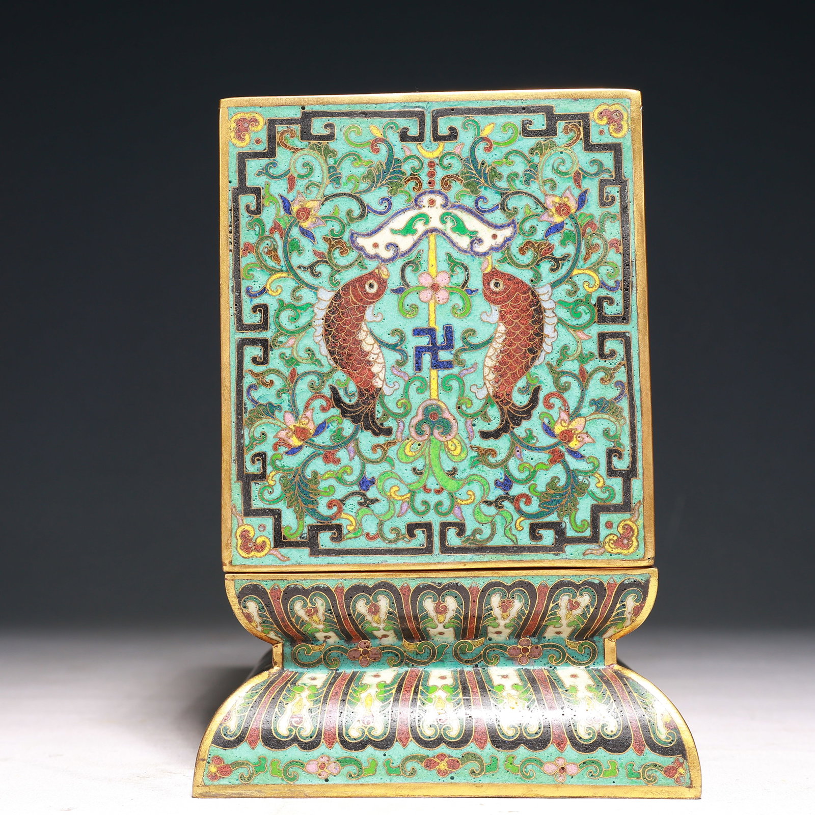 An Exquisite Cloisonne Lotus and Fish Pattern Box with Cover (1 of 7)