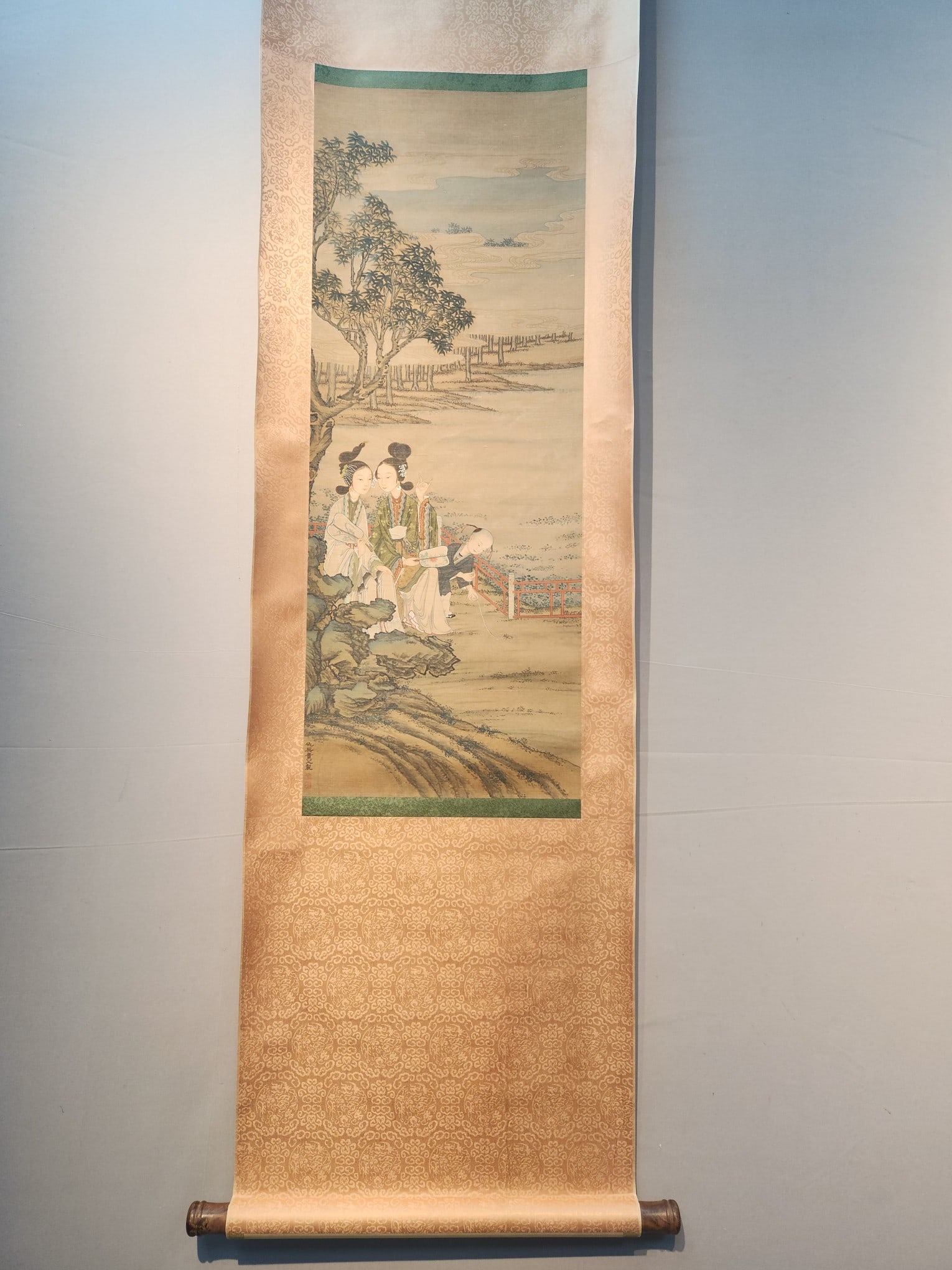 A Chinese Vertical Scroll Ink Painting of Landscape and Figure on Silk,Chou Ying: A Chinese Vertical Scroll Ink Painting of Landscape and Figure on Silk,Chou Ying,Size:(Without frame)35.4inx13.8in 一幅中国水墨绢本山水É
