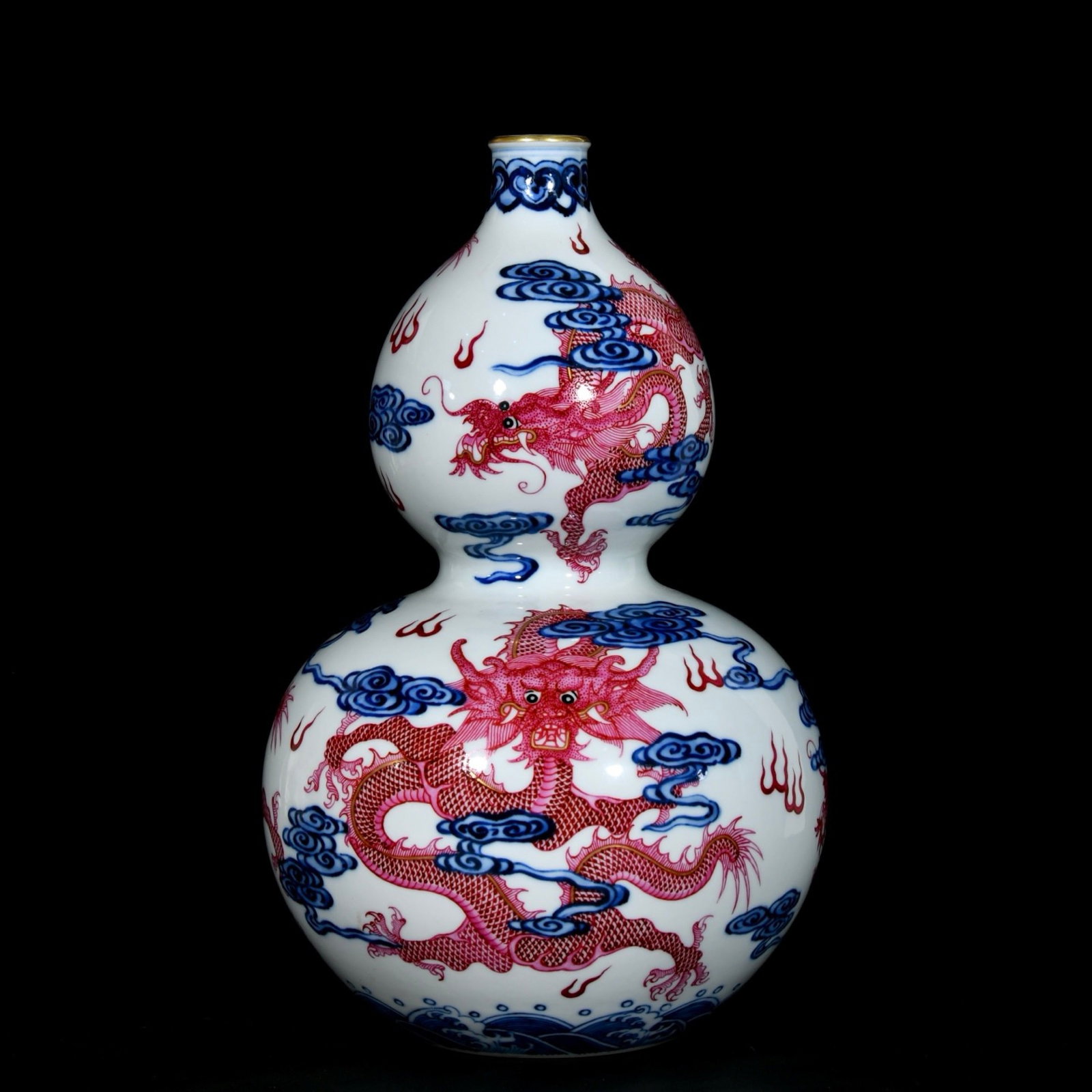 A Rare Blue and White Ruby Red-Glazed Painted Gold Auspicious Cloud and Dragon Pattern Gourd Vase: A Rare Blue and White Ruby Red-Glazed Painted Gold Auspicious Cloud and Dragon Pattern Gourd Vase,Qing Dynasty,China,Yongzheng Six-character Mark,Size:12inx7.9in 青花胭脂಩
