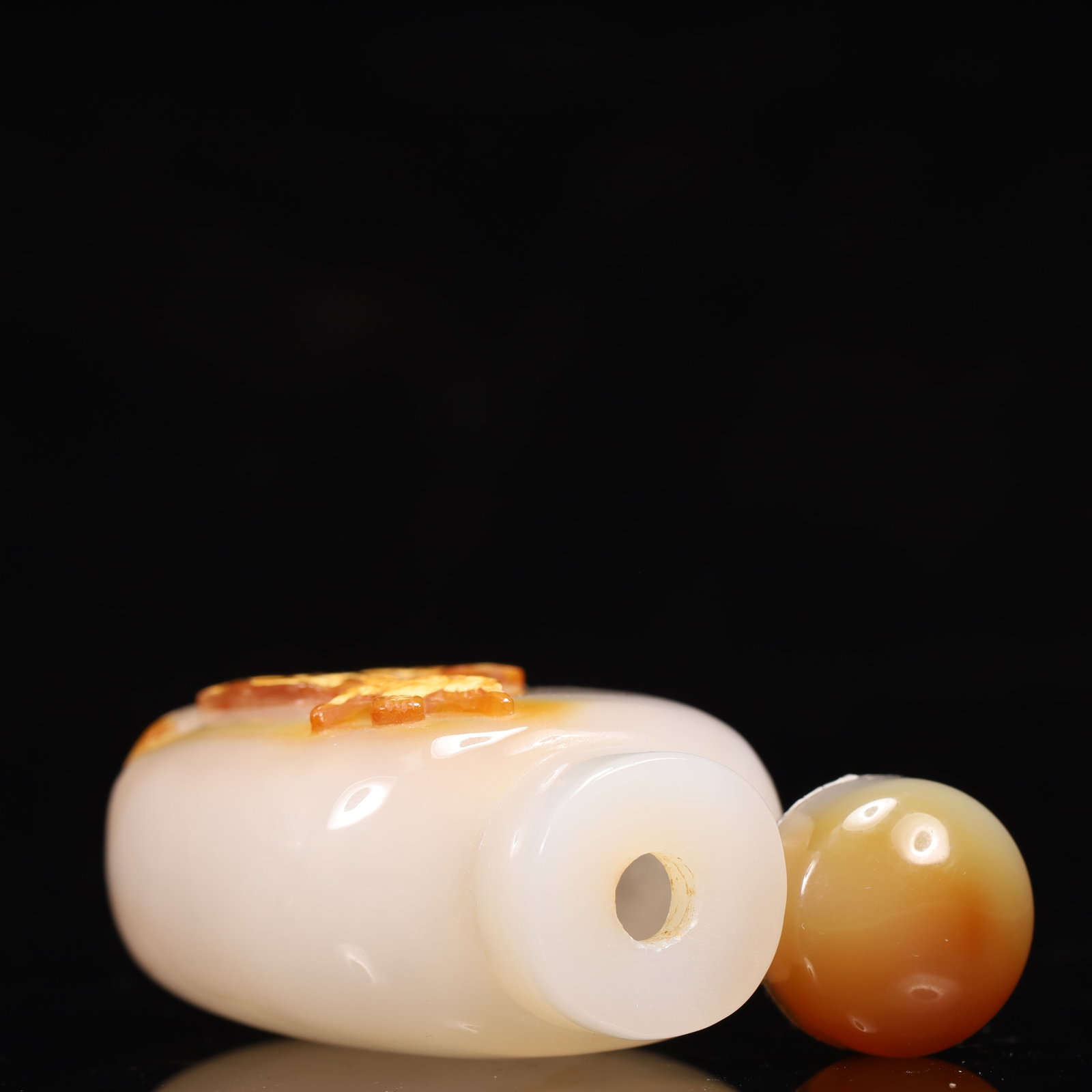 An Exquisite Agate Figure and Bird Pattern Snuff Bottle - 8