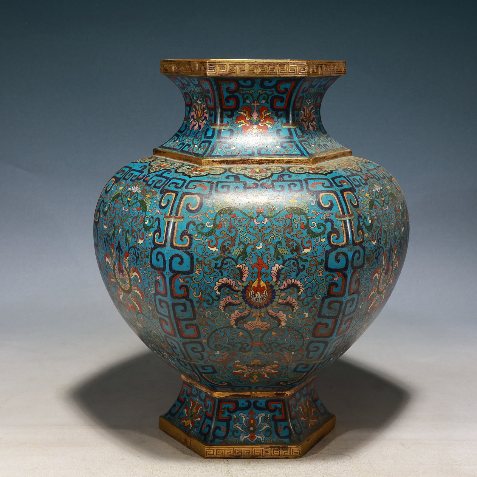 A Huge Cloisonne Lotus Pattern Vase - 6