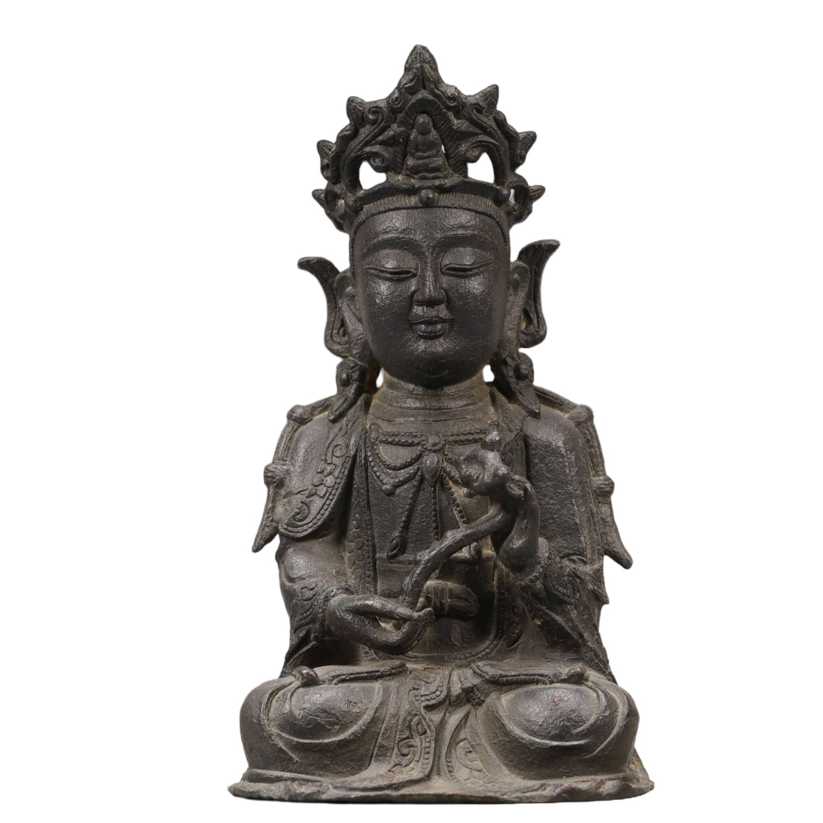 An Excellent Bronze Figure Of Guanyin: An Excellent Bronze Figure Of Guanyin. Seated,body rendered clad in long,flowing robes,the voluminous drapery elegantly cascading in folds. Chinese Ming Dynasty. Size:5.1inx4.5inx8.7in. Weight:1960g. 