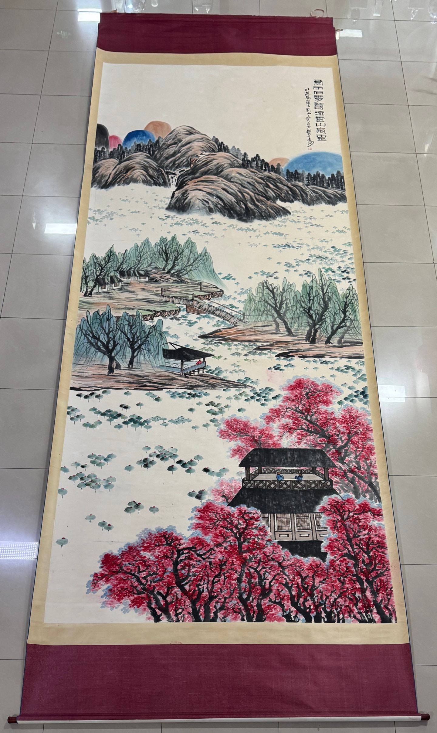 A Chinese Vertical Scroll Ink Painting of Landscape on Paper,Qi Baishi: A Chinese Vertical Scroll Ink Painting of Landscape on Paper,Qi Baishi,Size:78.7inx196.8in 一幅中国水墨山水画立轴,齐白