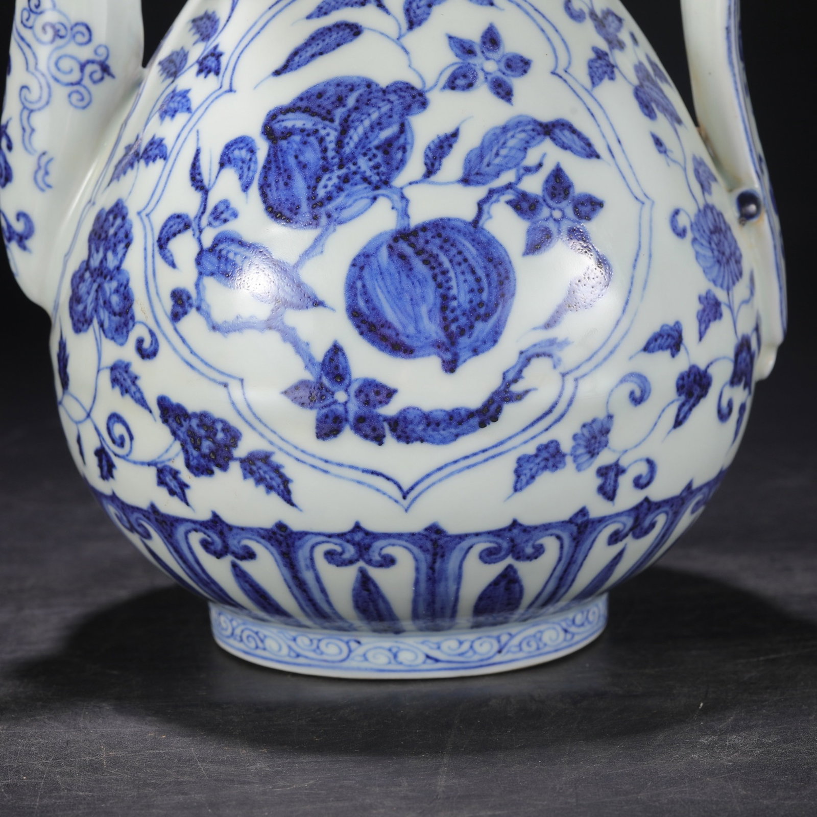 A Rare Blue and White Fruit Pattern Ewer - 4