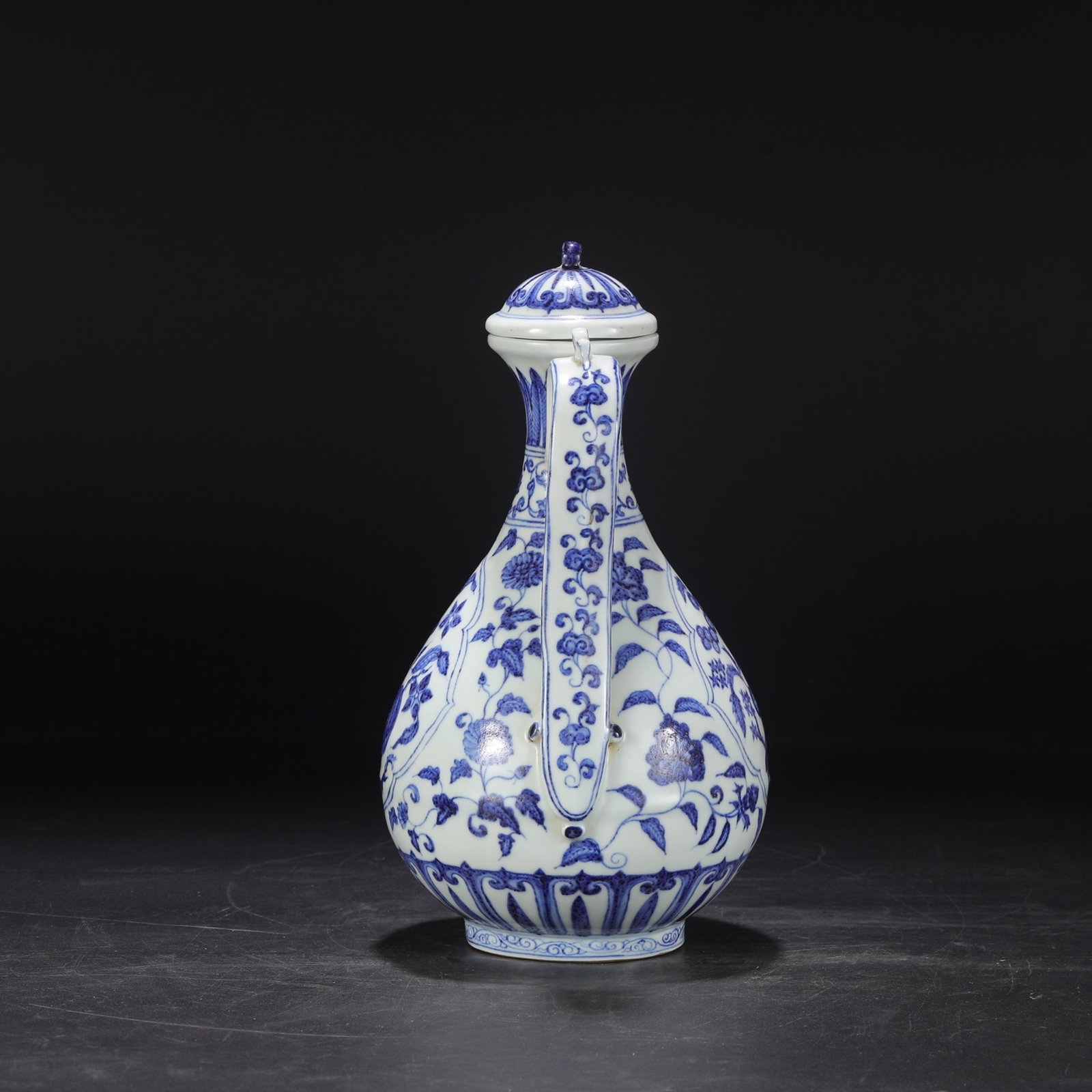 A Rare Blue and White Fruit Pattern Ewer - 6