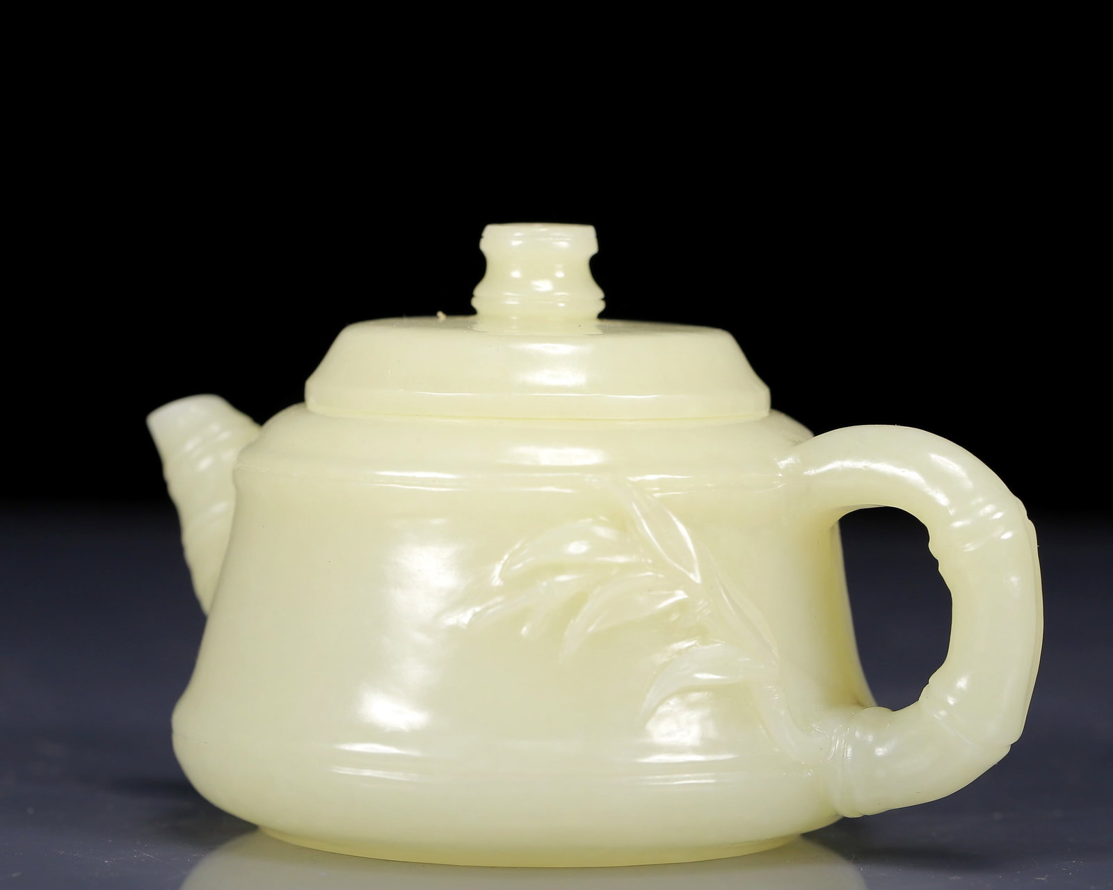 An Exquisite White Jade Bamboo Pattern Teapot - 6