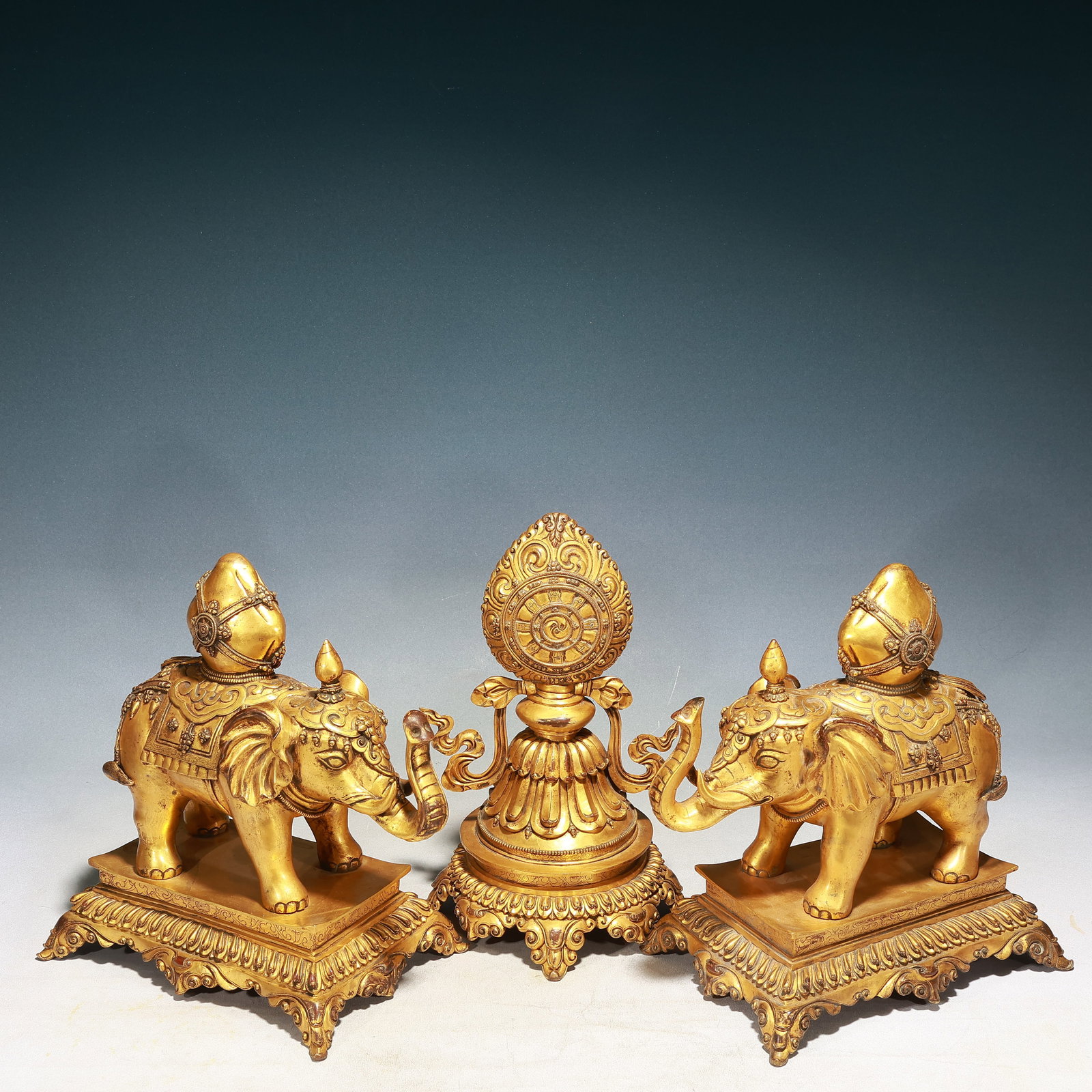 A Set of Rare Gilt Bronze Elephant Ornaments: A Set of Rare Gilt Bronze Elephant Ornaments,Qing Dynasty,China,Size:10.2inx7.1inx12.2in,Weight:19950g