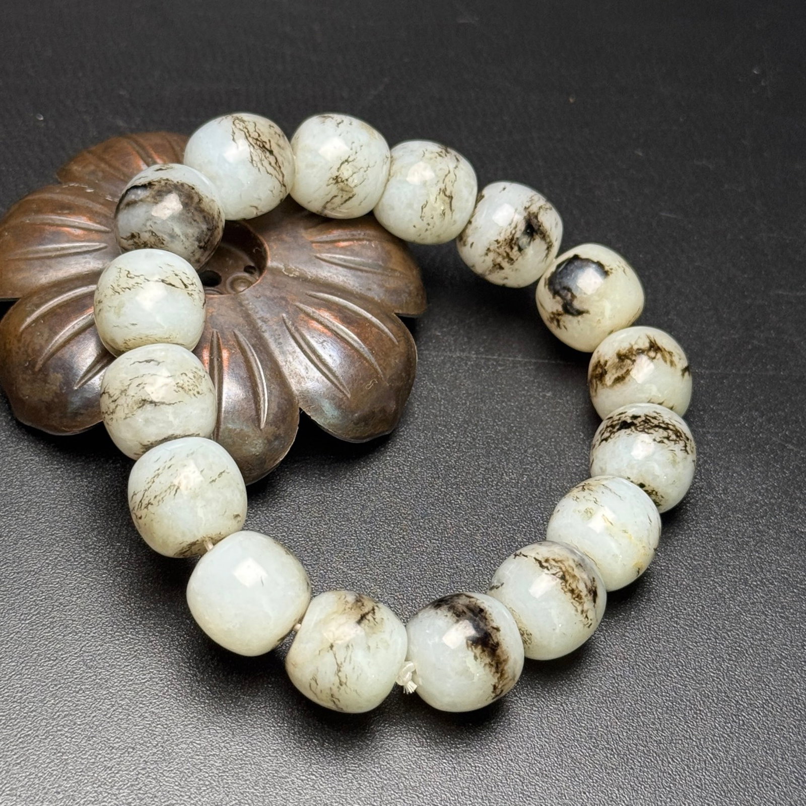 An Exquisite White Jade Bracelets - 3
