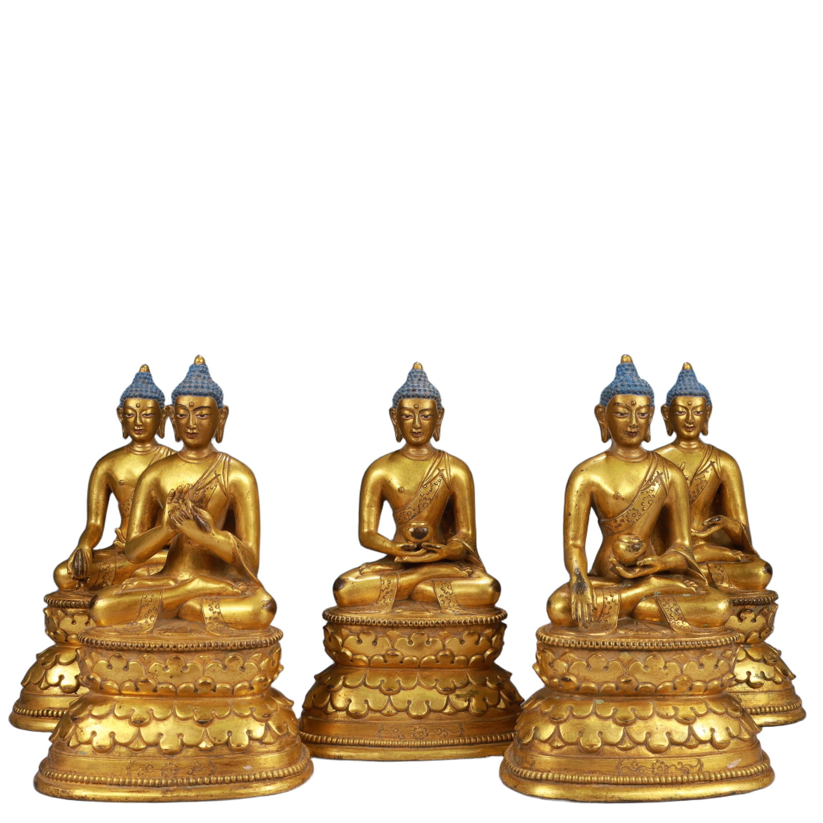 A Set of Solemn Gilt Bronze Statue of Sakyamuni: A Set of Solemn Gilt Bronze Statue of Sakyamuni,Qing Dynasty, China,Size:5.5inx4.1inx8.7in,Weight:8500g