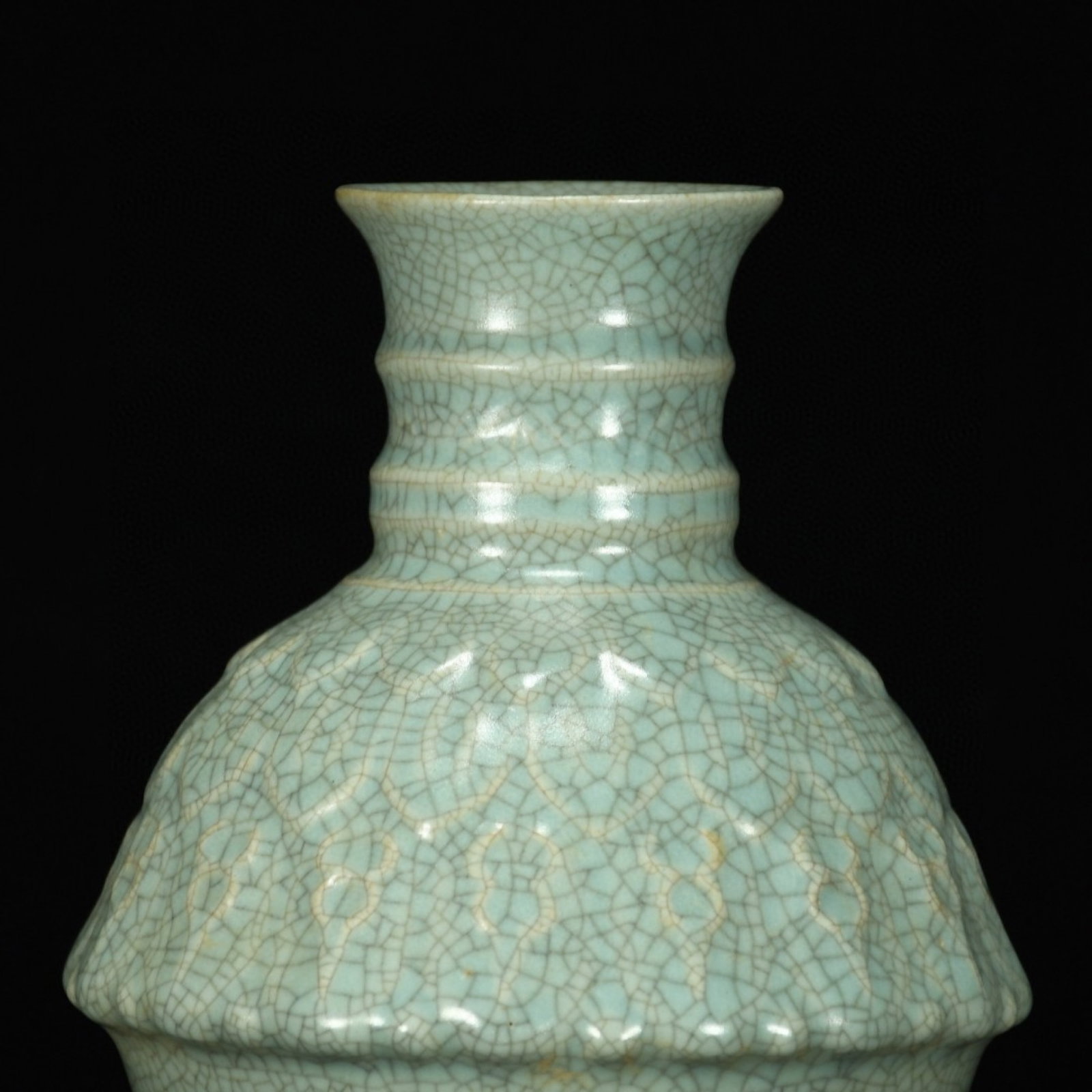 An Exquisite Ru yao Lotus Pattern Vase - 2