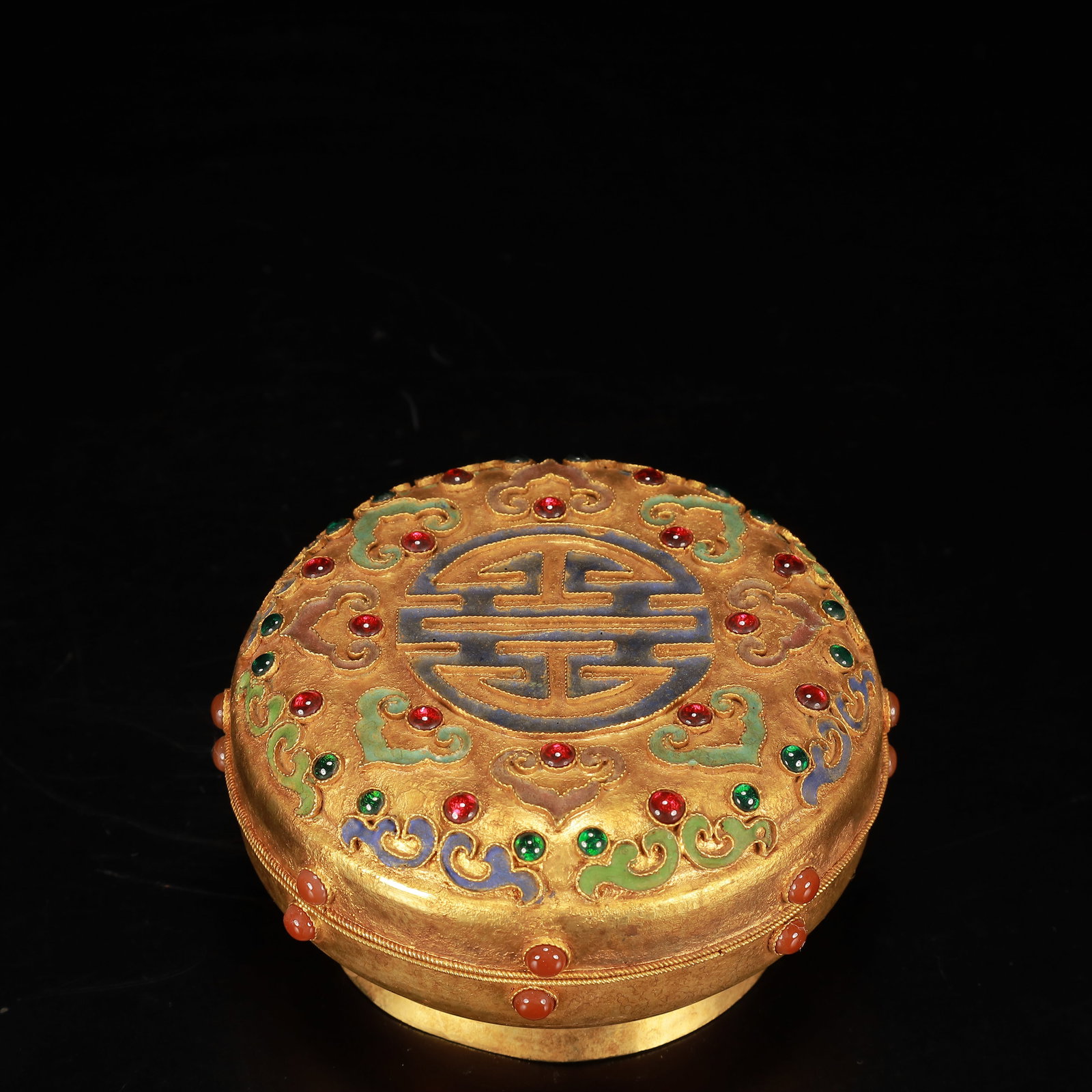 An Exquisite Gilt Bronze Flower Pattern Box with Cover,Inlaid Gems: An Exquisite Gilt Bronze Flower Pattern Box with Cover,Inlaid Gems,Qing Dynasty, China,Size:5.1inx2.8in,Weight:600g