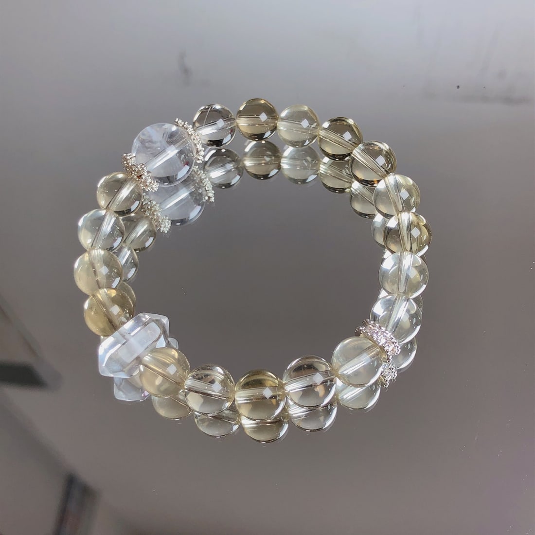 An Exquisite Crystal Bracelets - 9