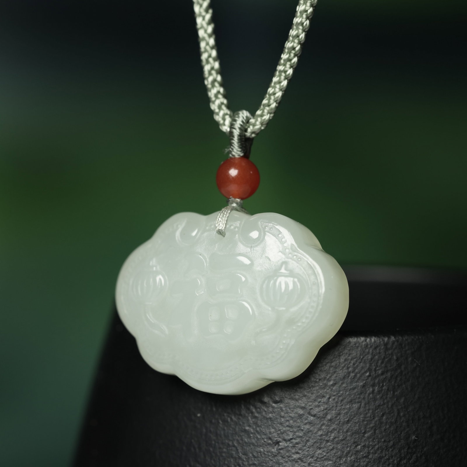 An Exquisite White Jade Fu-Character Pattern Pendant - 3