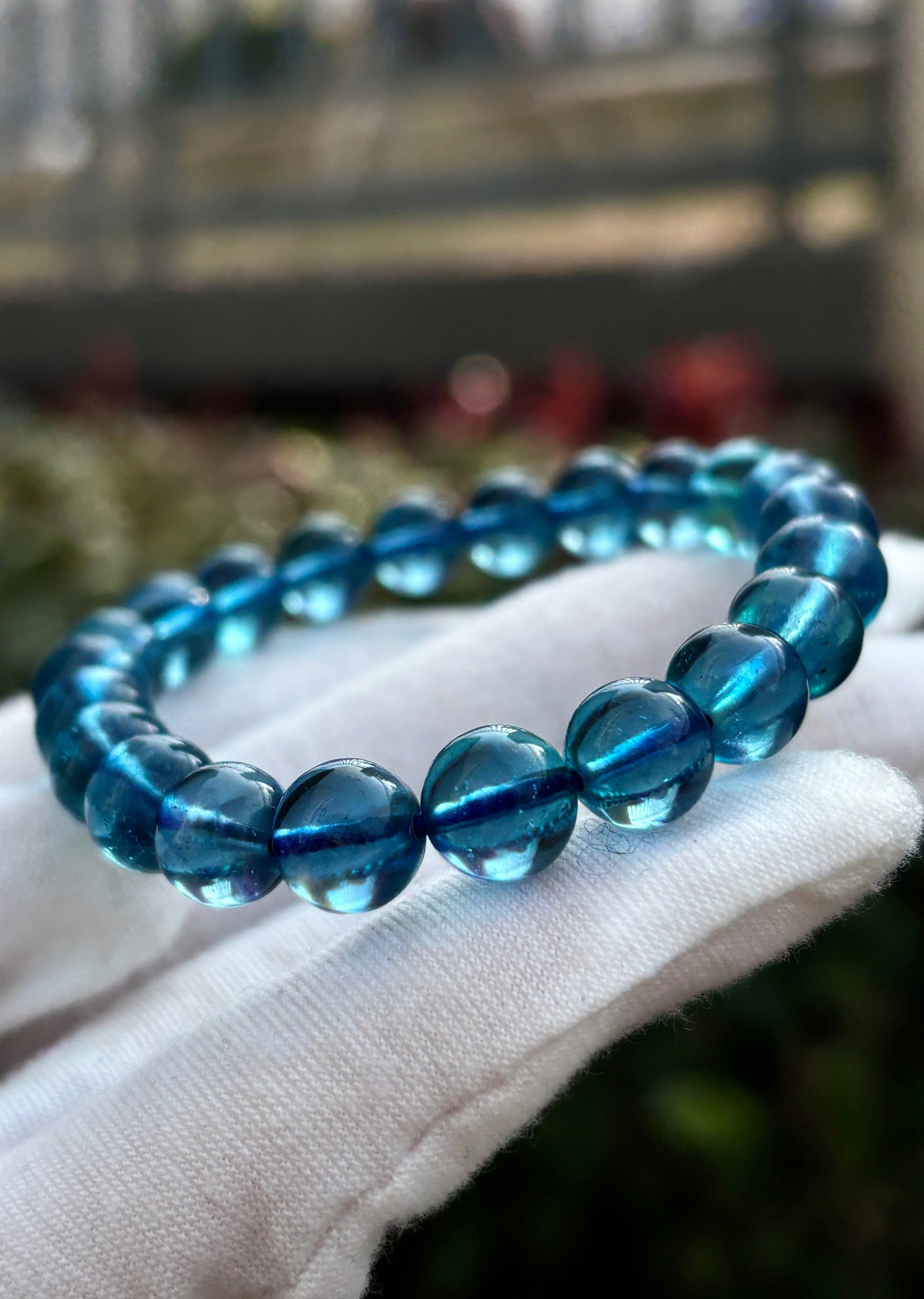 An Exquisite Aquamarine Bracelets: An Exquisite Aquamarine Bracelets,Size:8.9mm,Weight:20g 海蓝宝手串