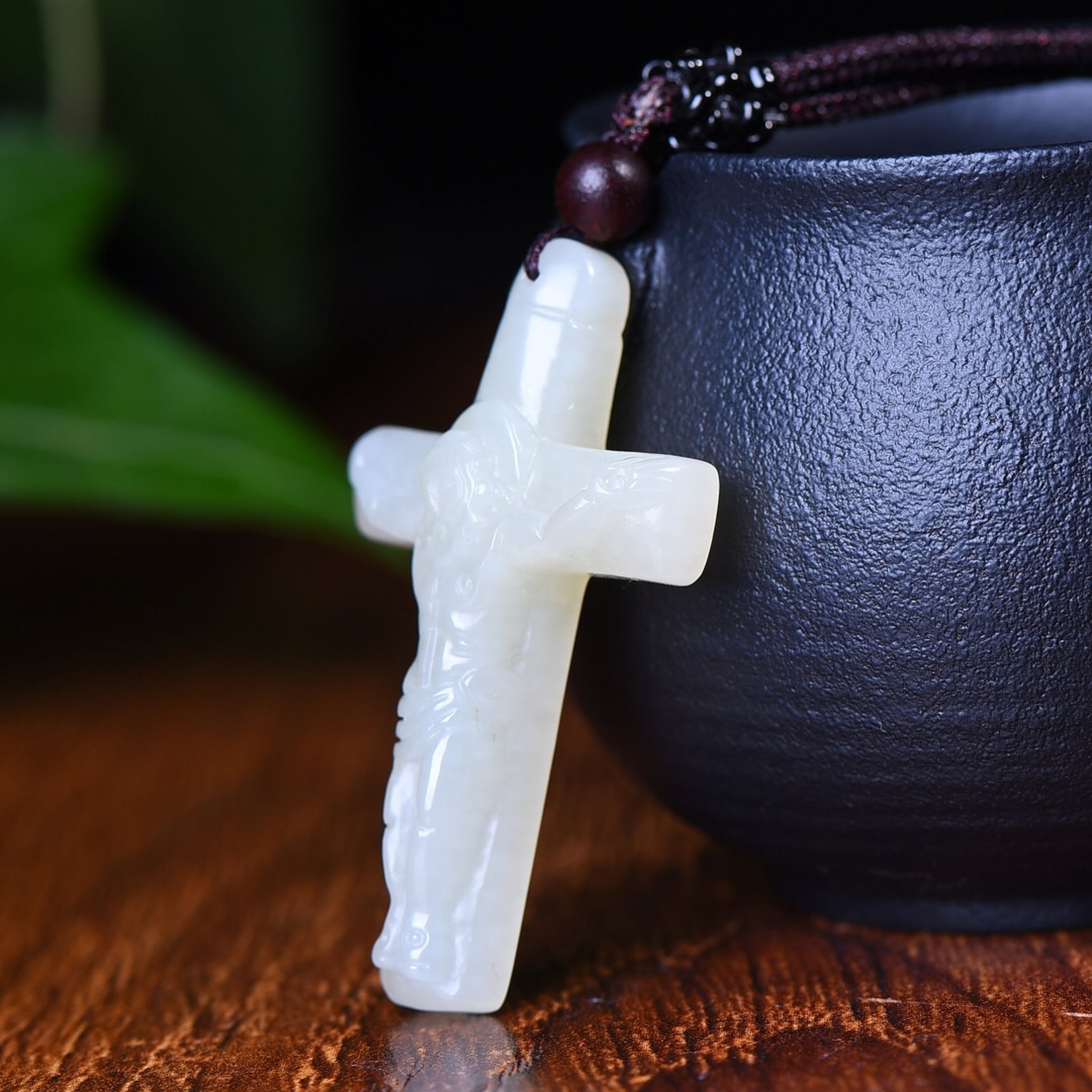 An Exquisite White Jade Figure Pattern Pendant - 3