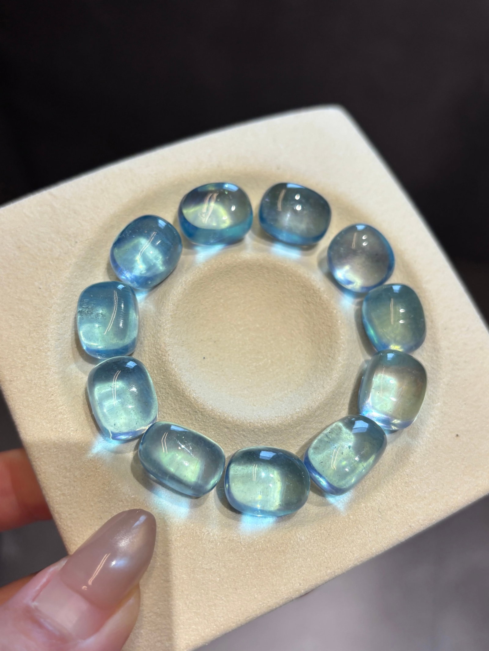 An Exquisite Aquamarine Bracelets - 2