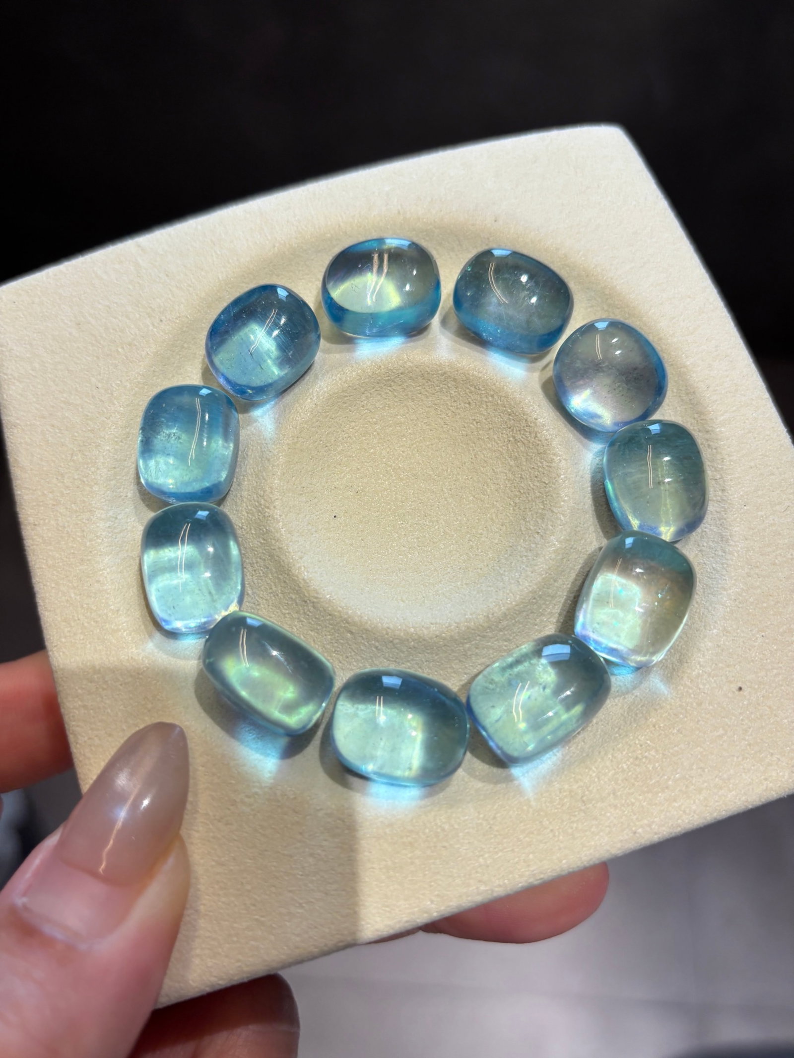 An Exquisite Aquamarine Bracelets - 4