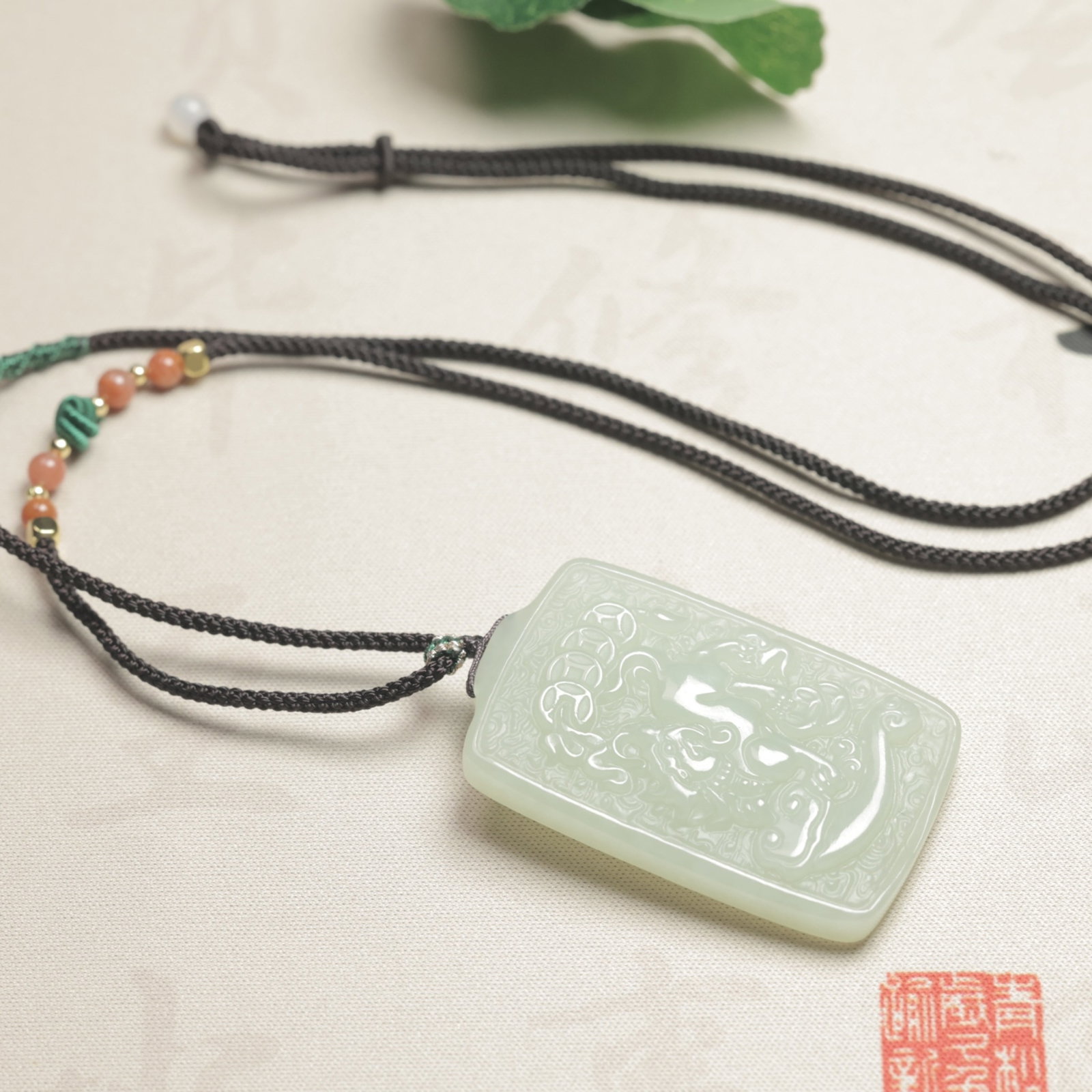 An Exquisite White Jade Auspicious Beast Pattern Pendant - 6