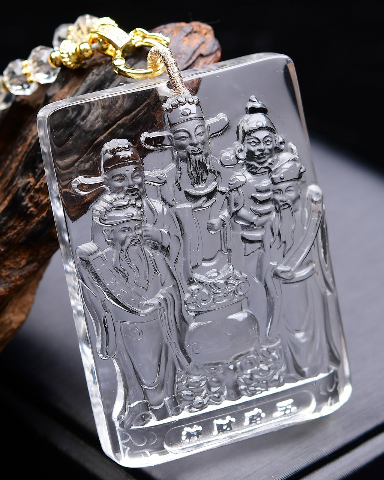 An Exquisite Crystal Mammon Pattern Pendant - 3